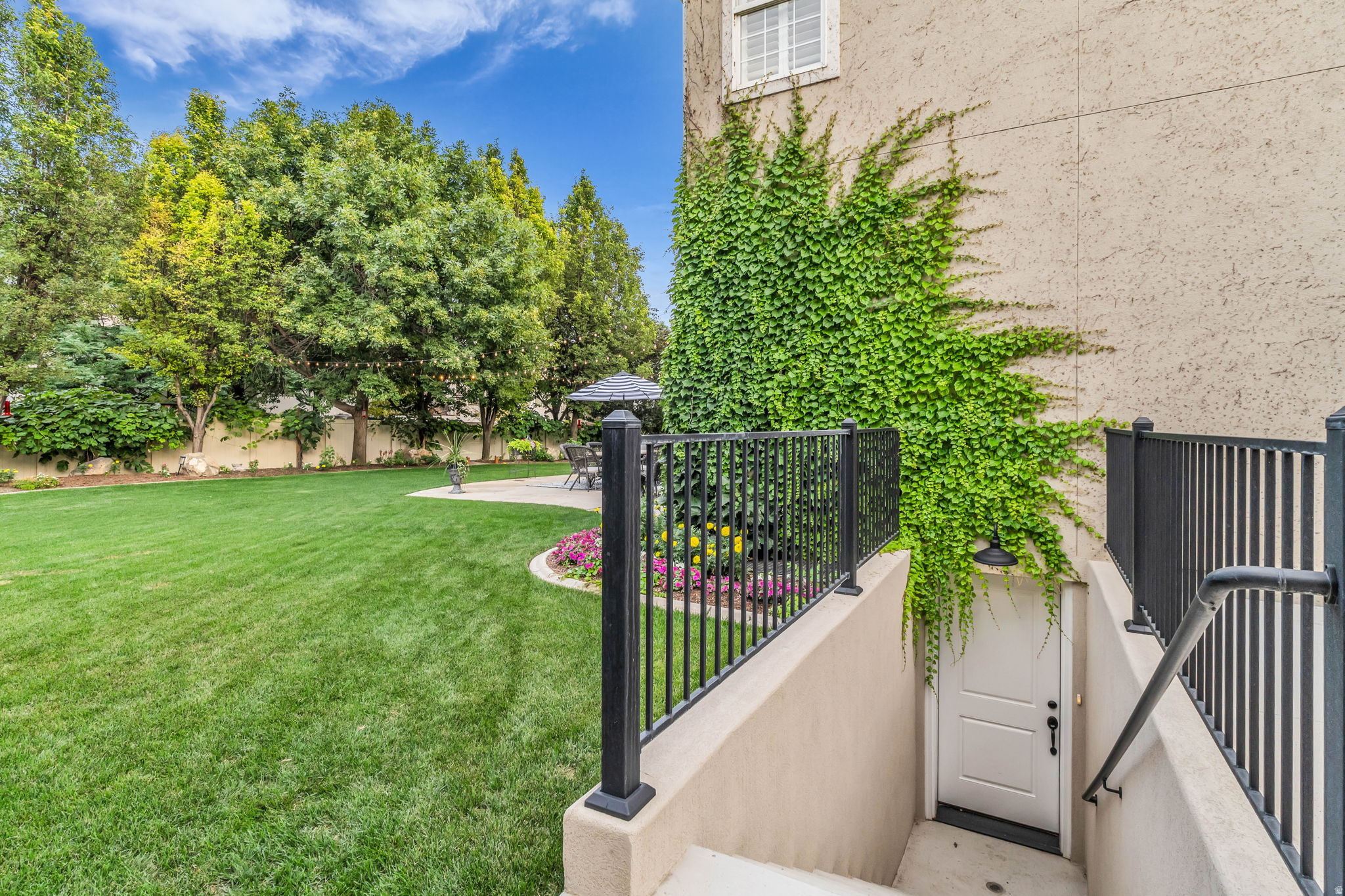 main property photo 50