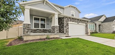 image of property with 3 Bed | 3 Bath | 3,936 Sqft