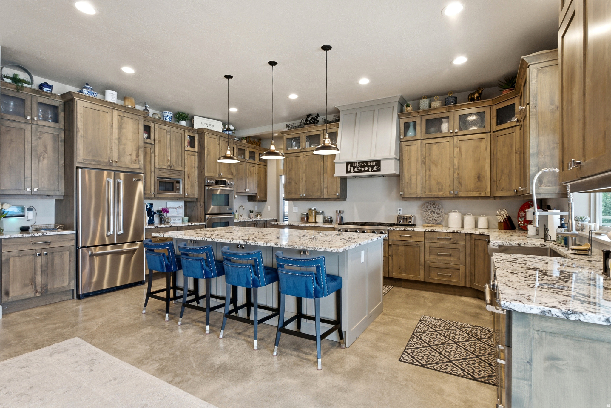main property photo 18