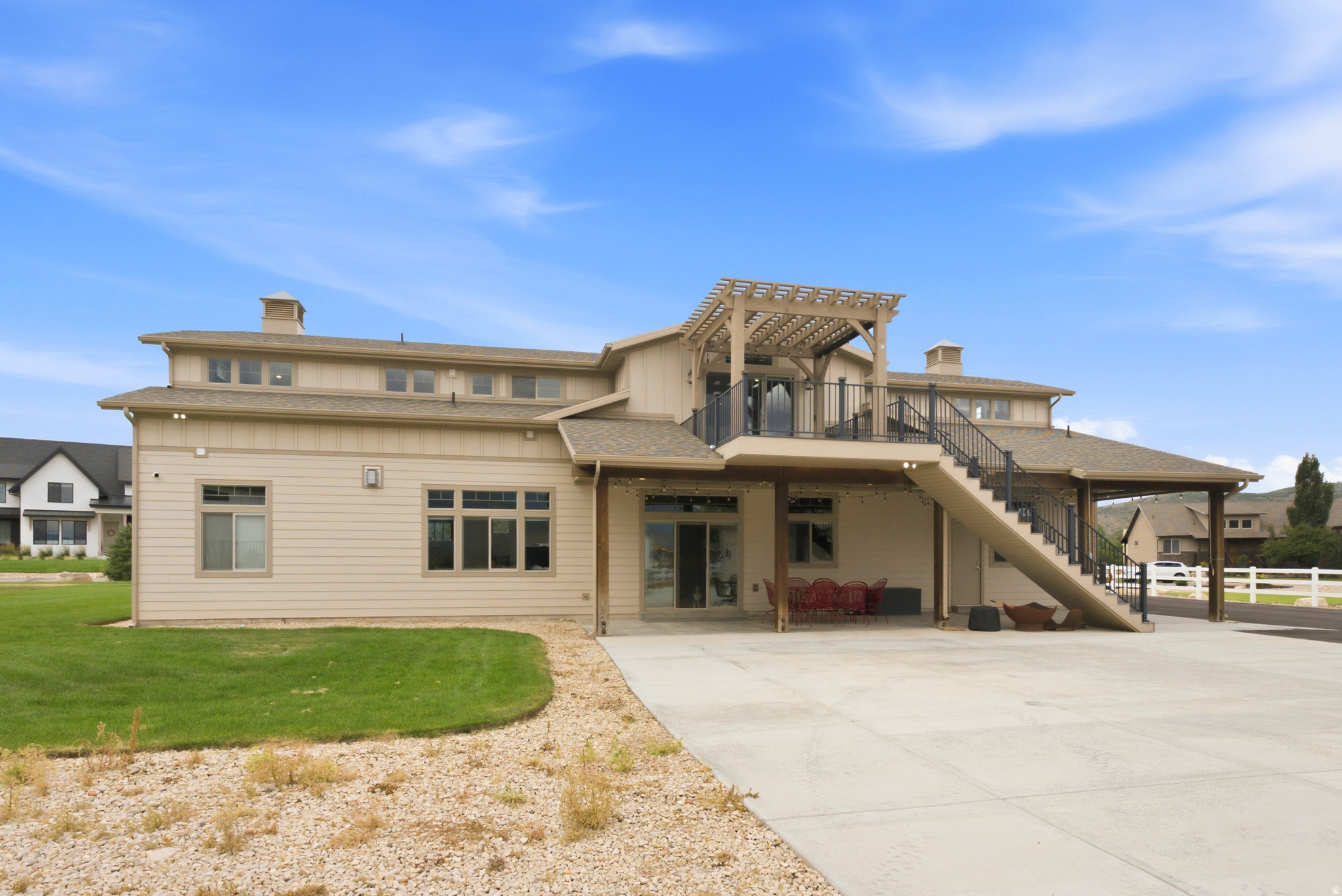 main property photo 50