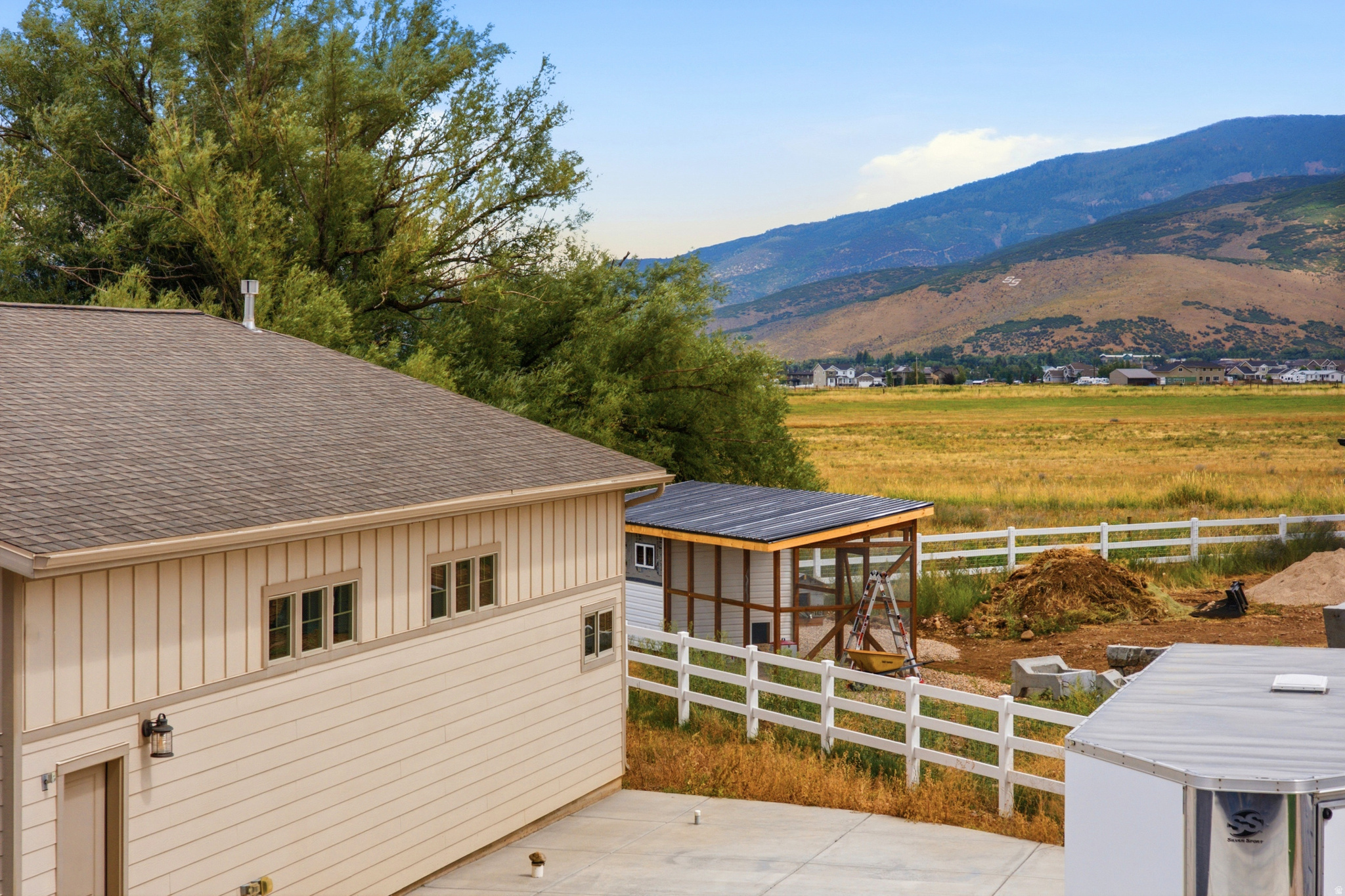 main property photo 54