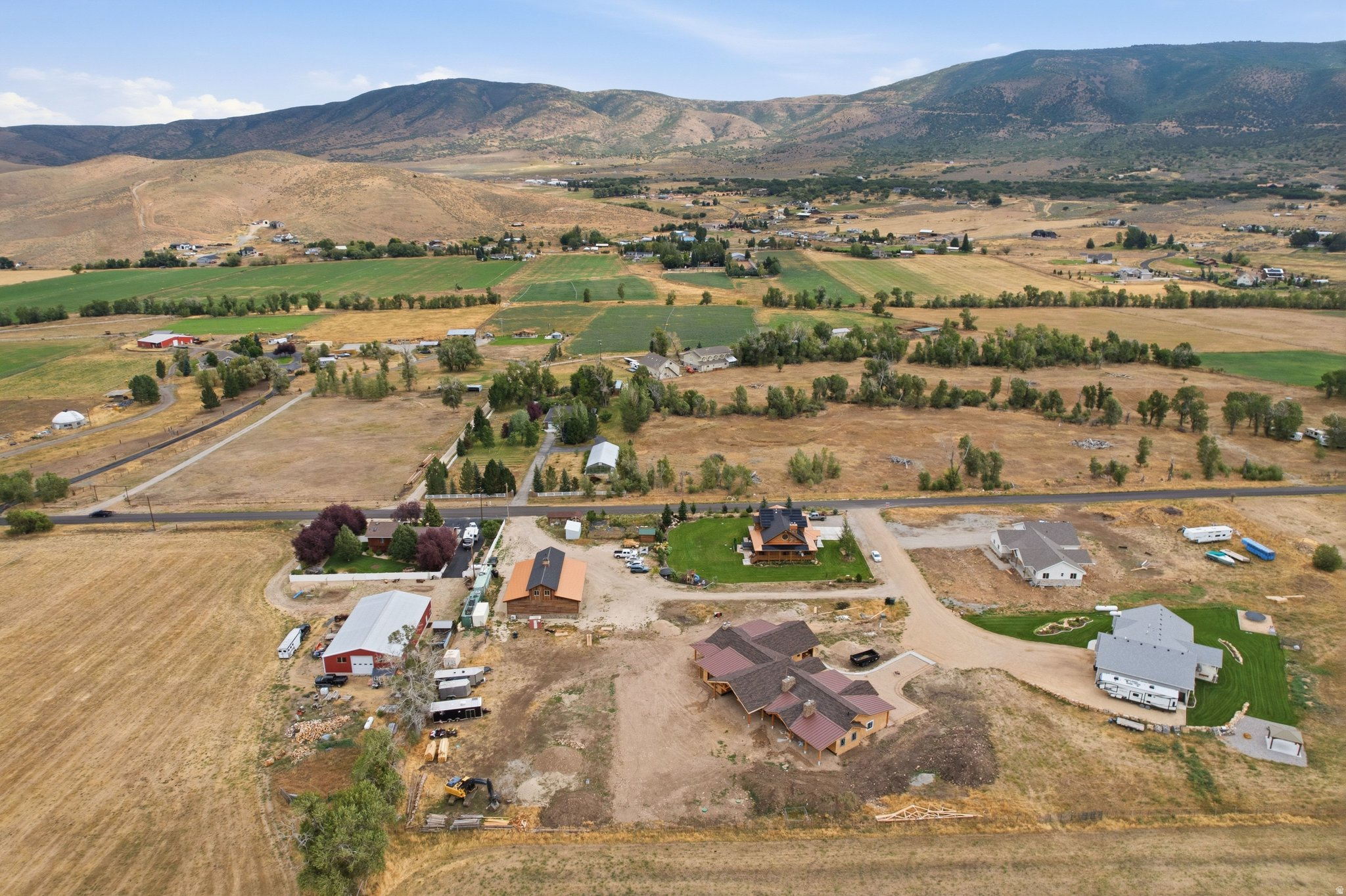 main property photo 40