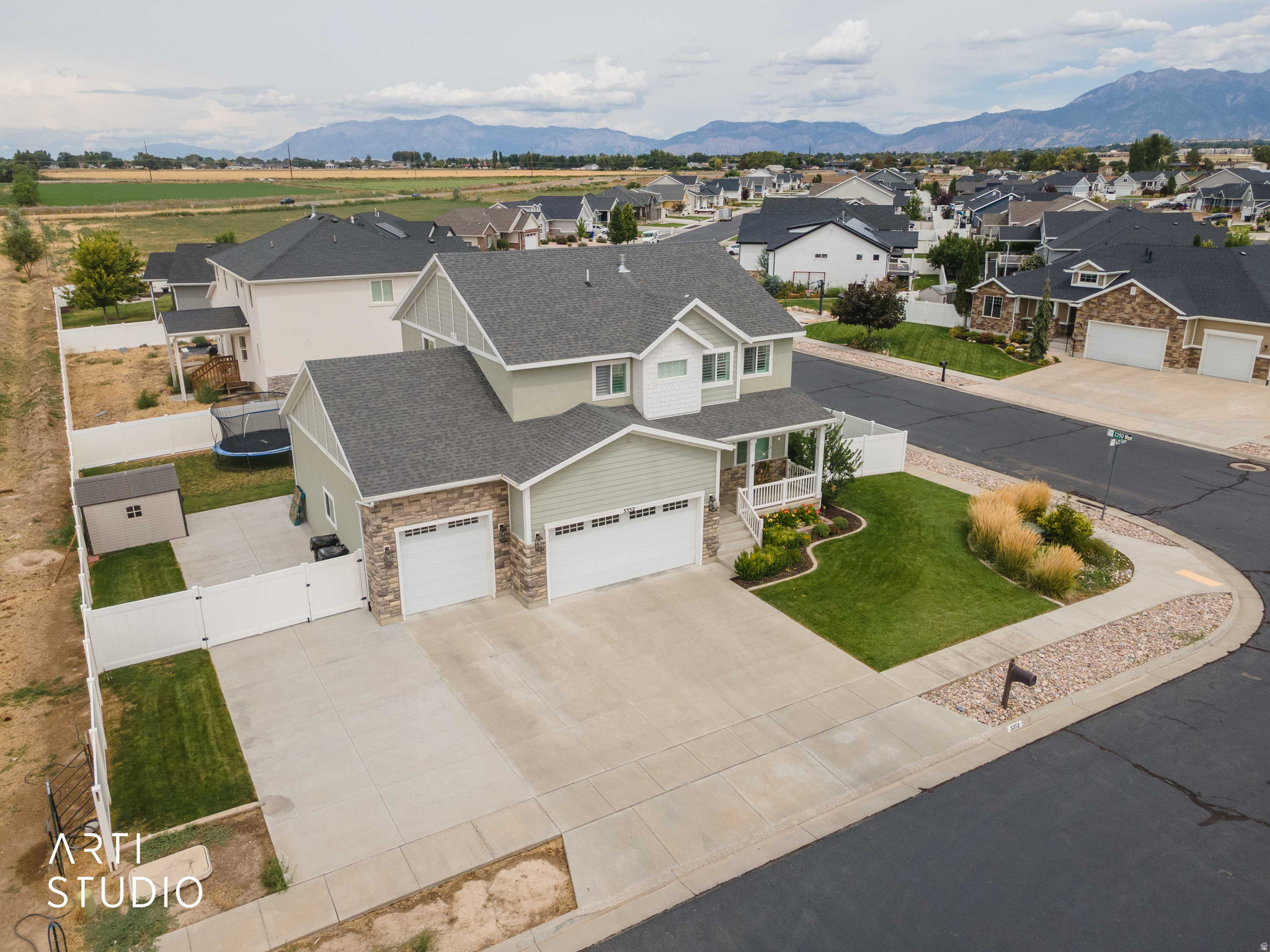 main property photo 46