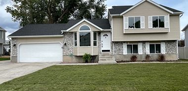 image of property with 5 Bed | 3 Bath | 2,235 Sqft