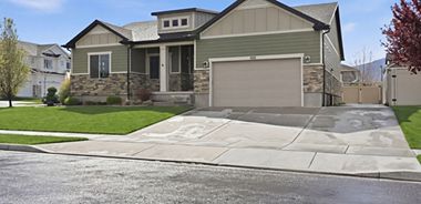 image of property with 5 Bed | 3 Bath | 3,336 Sqft