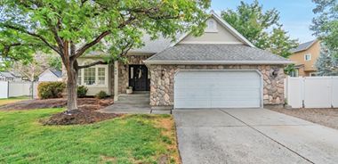 image of property with 5 Bed | 3 Bath | 2,720 Sqft
