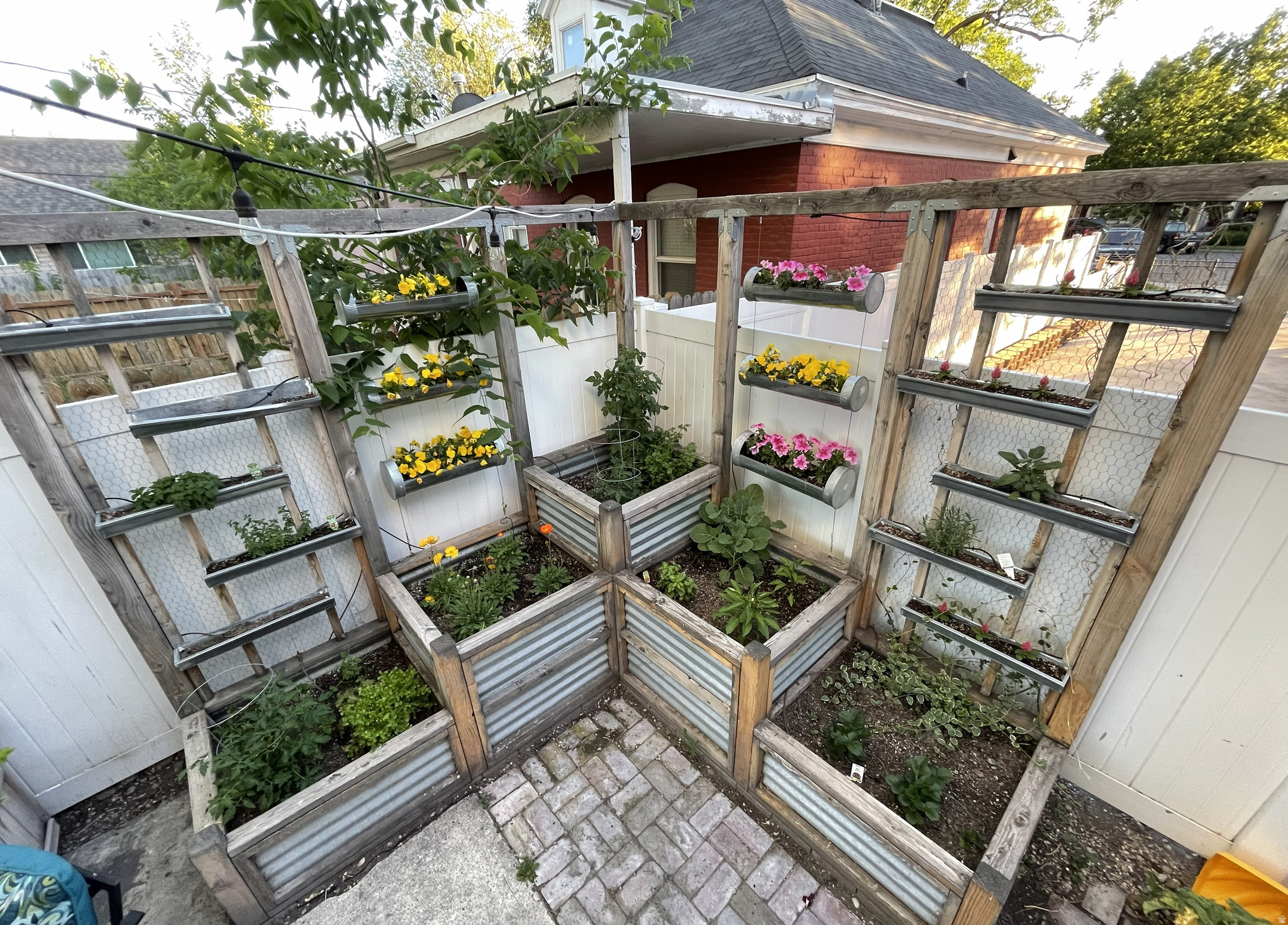 main property photo 20