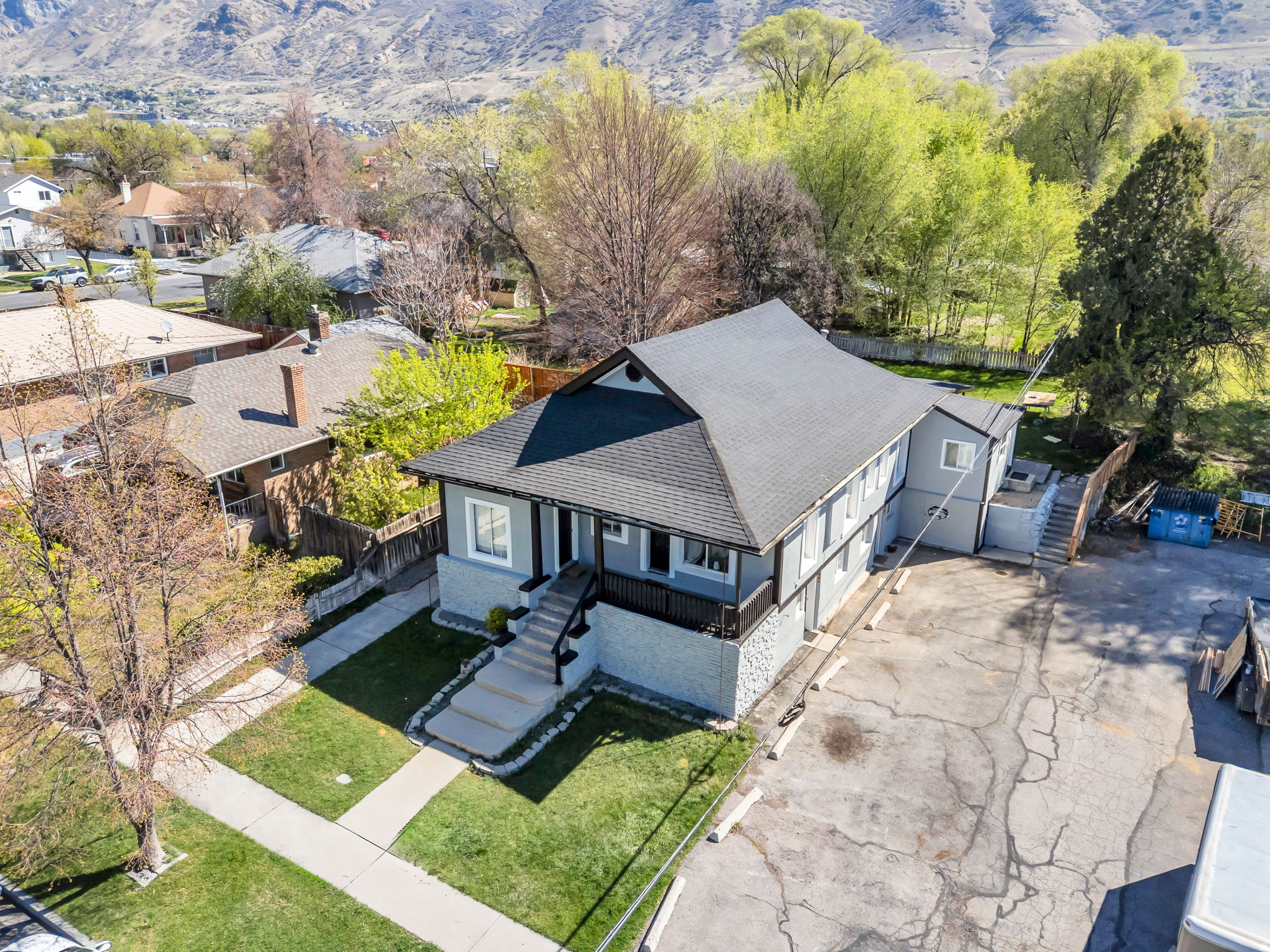 main property photo 3