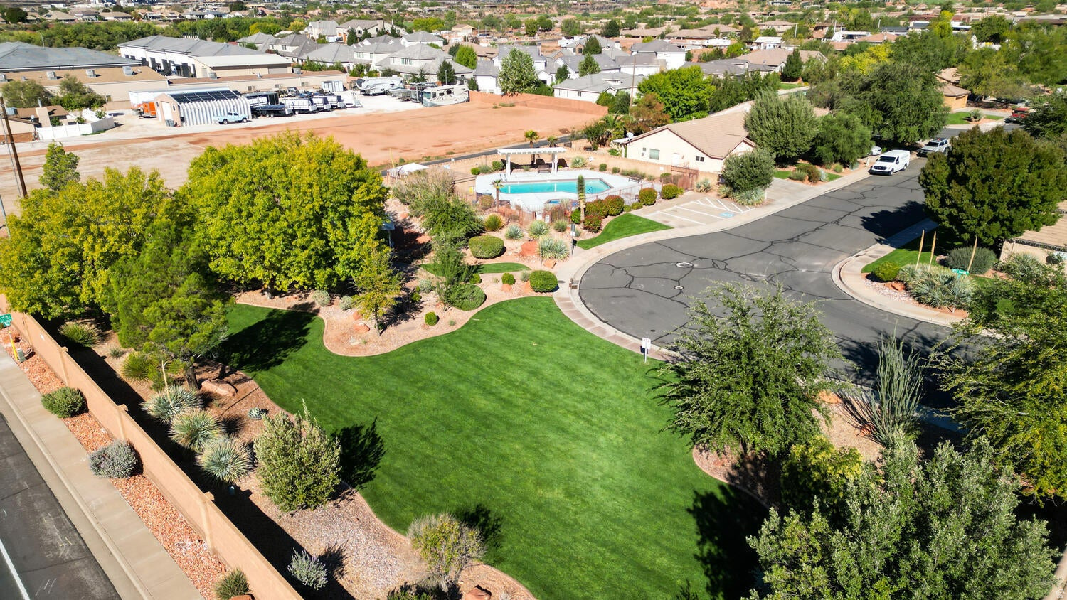 main property photo 41