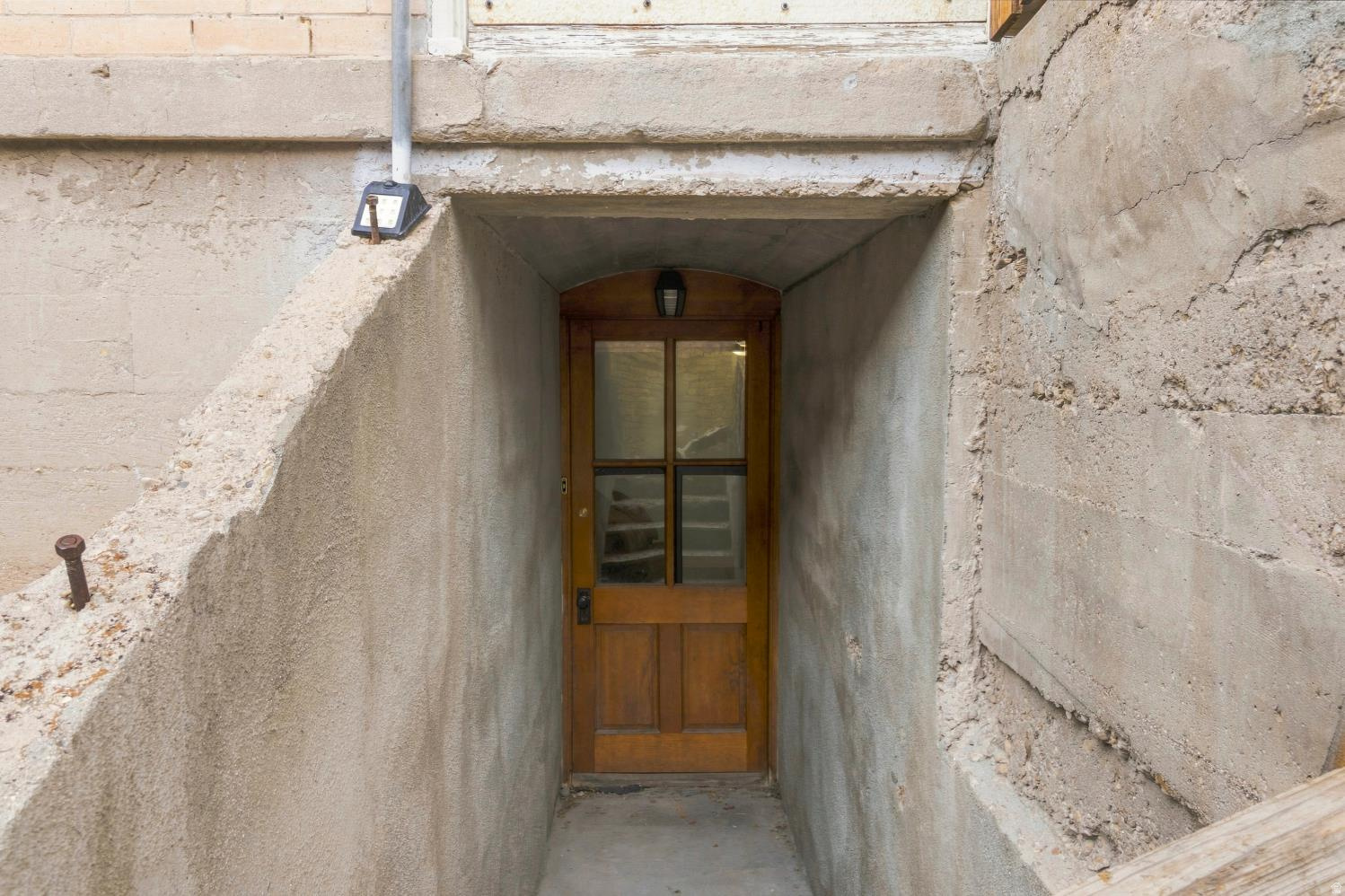 main property photo 14