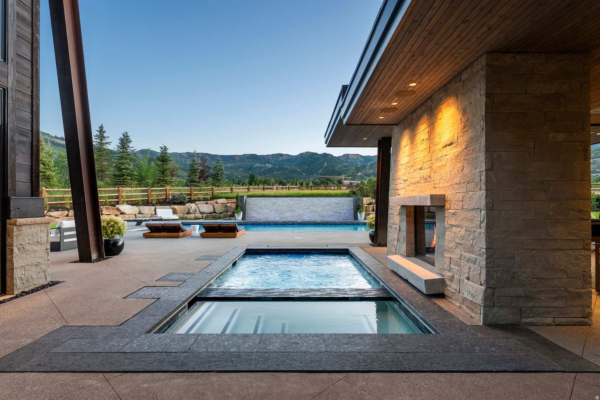 main property photo 84