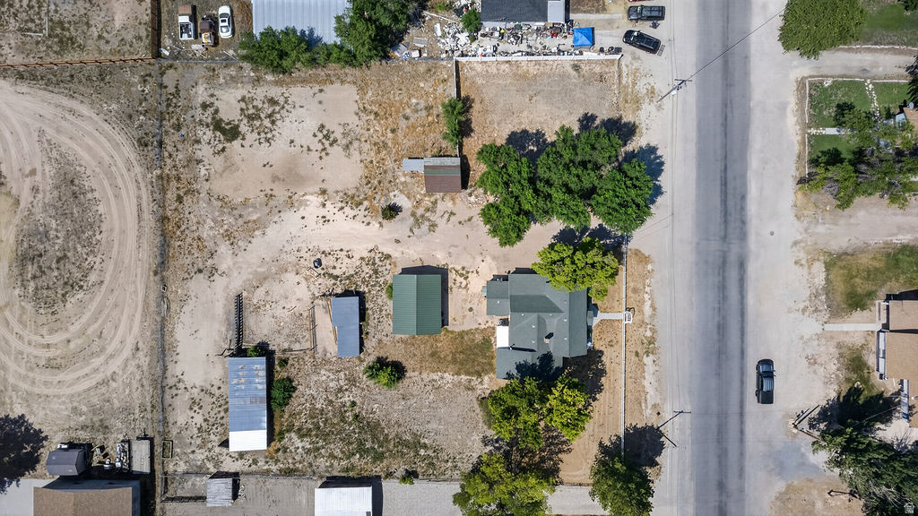 main property photo 32