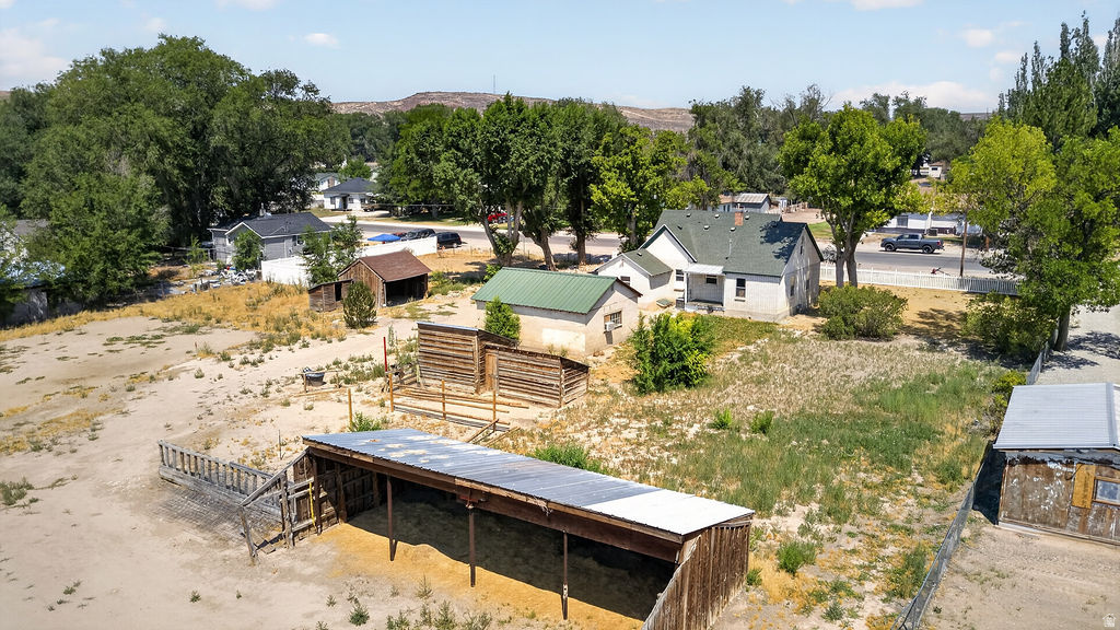 main property photo 34