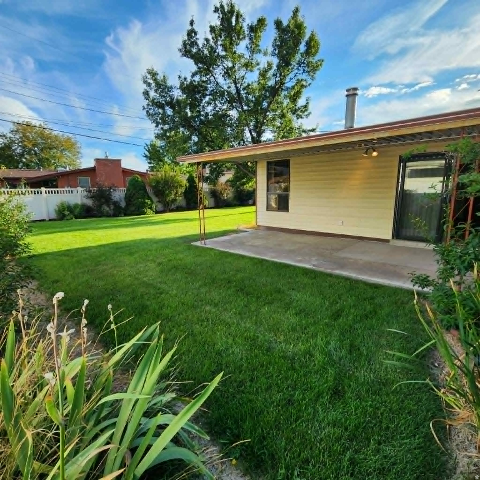 main property photo 4