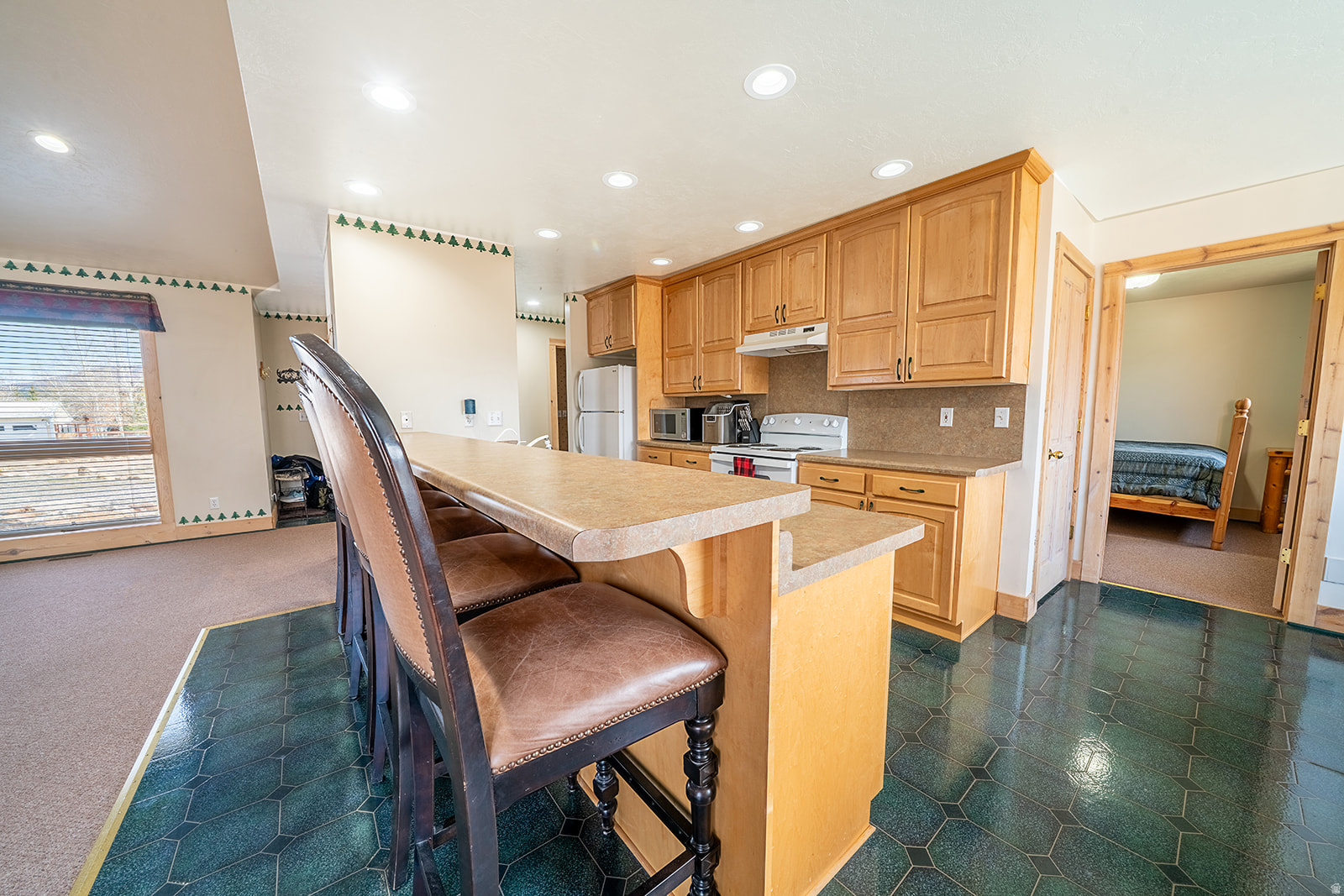 main property photo 18