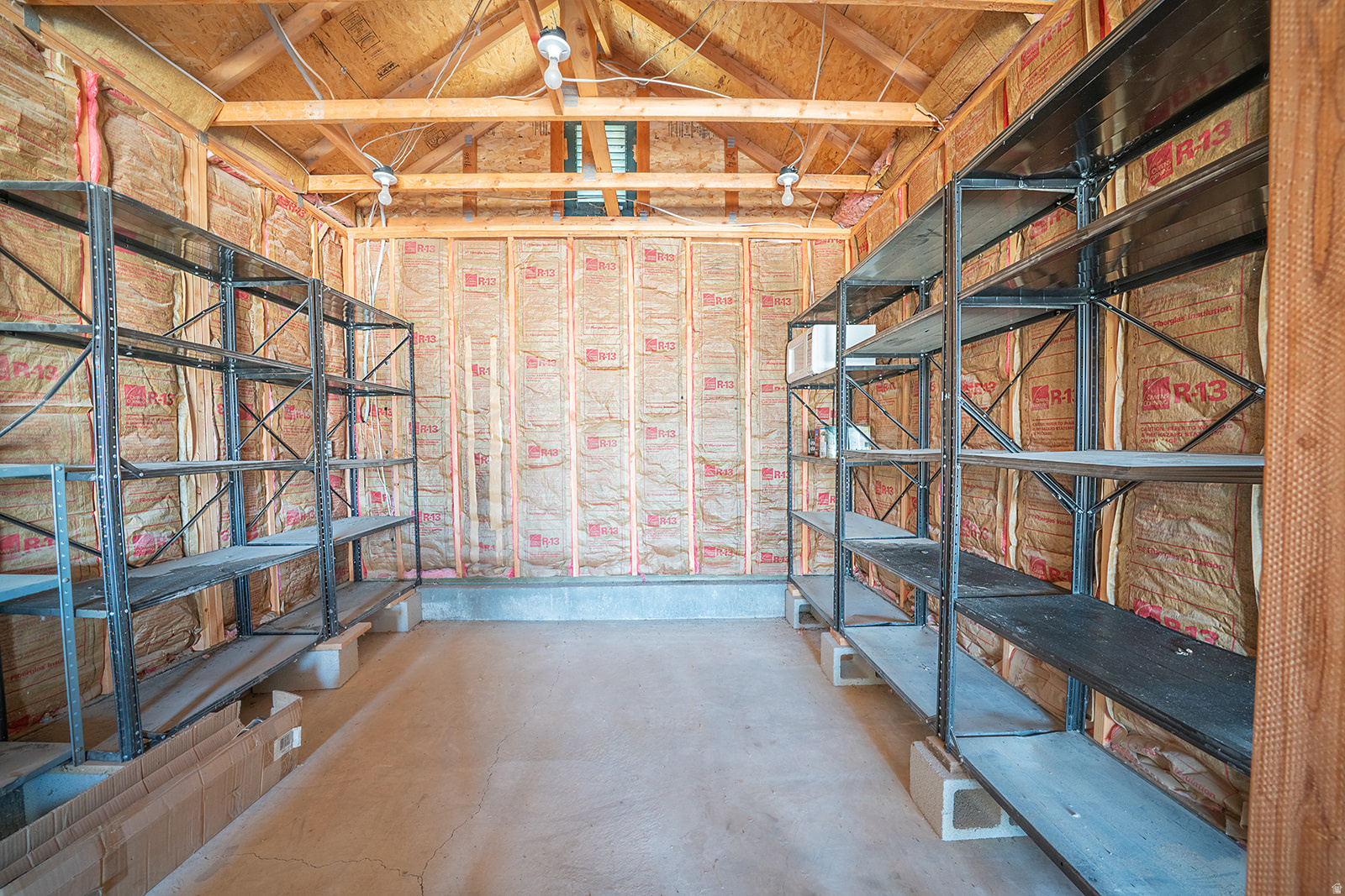 main property photo 41