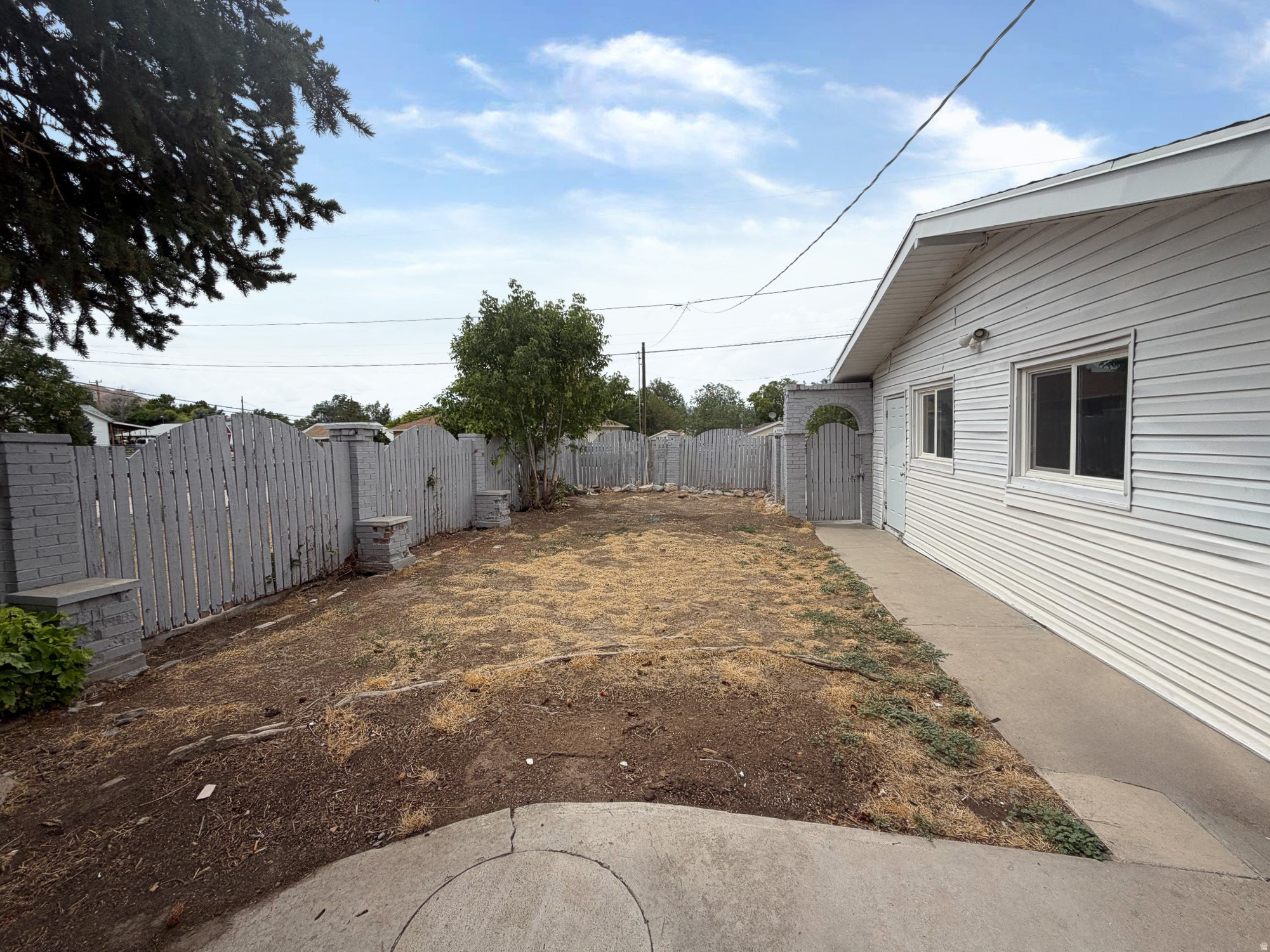 main property photo 35