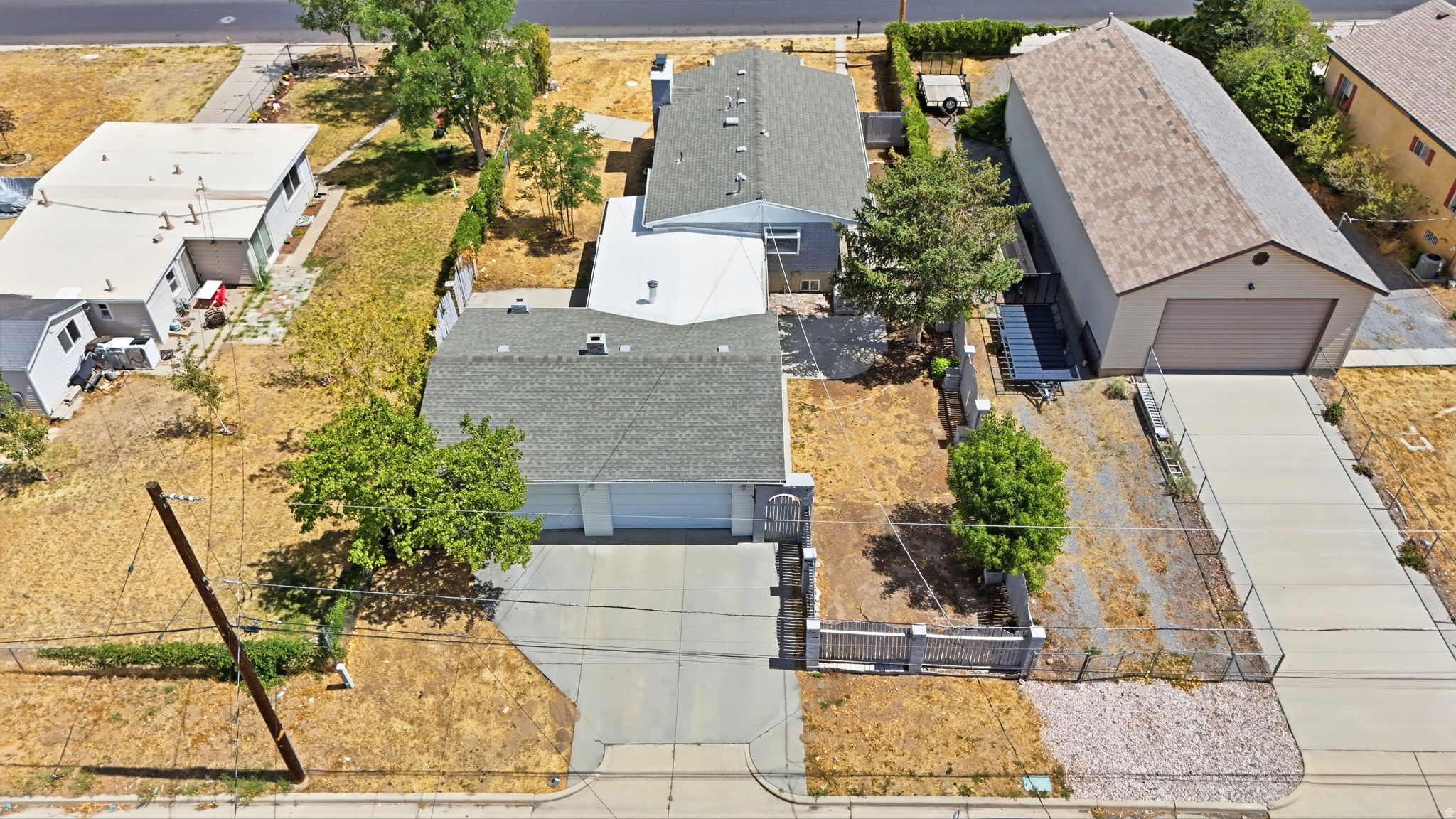 main property photo 71
