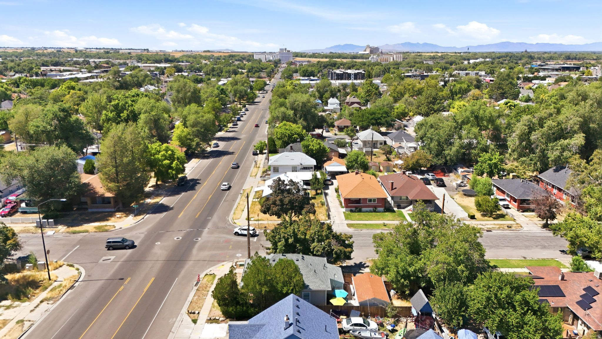 main property photo 17