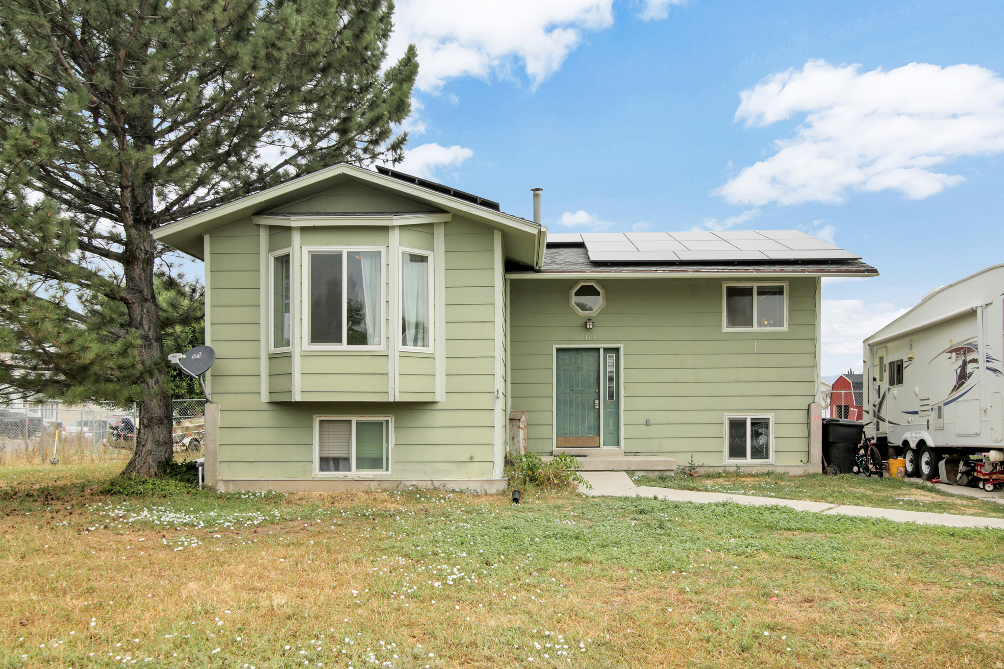 main property photo 22