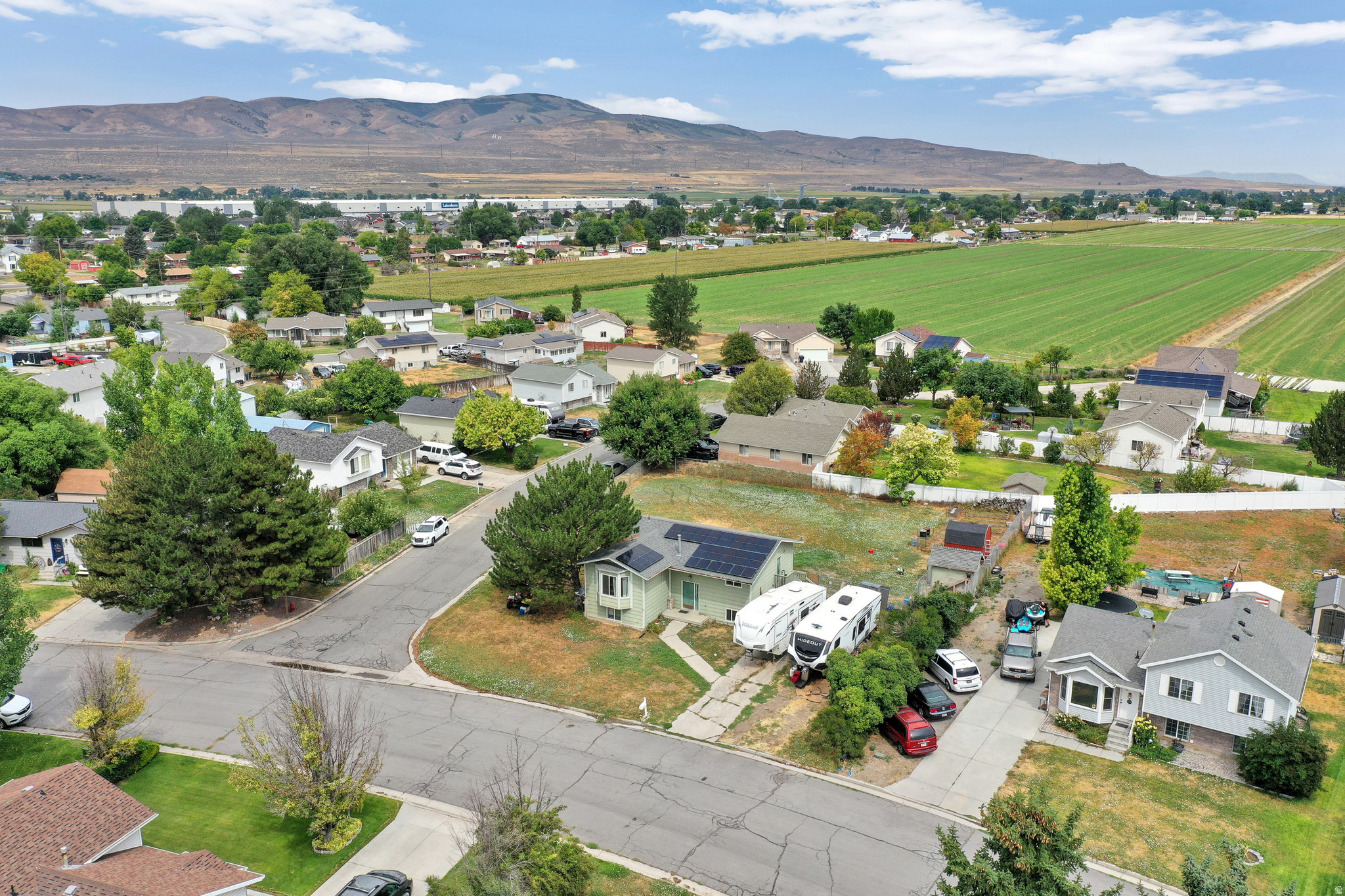 main property photo 25
