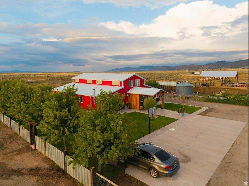 main property photo 44