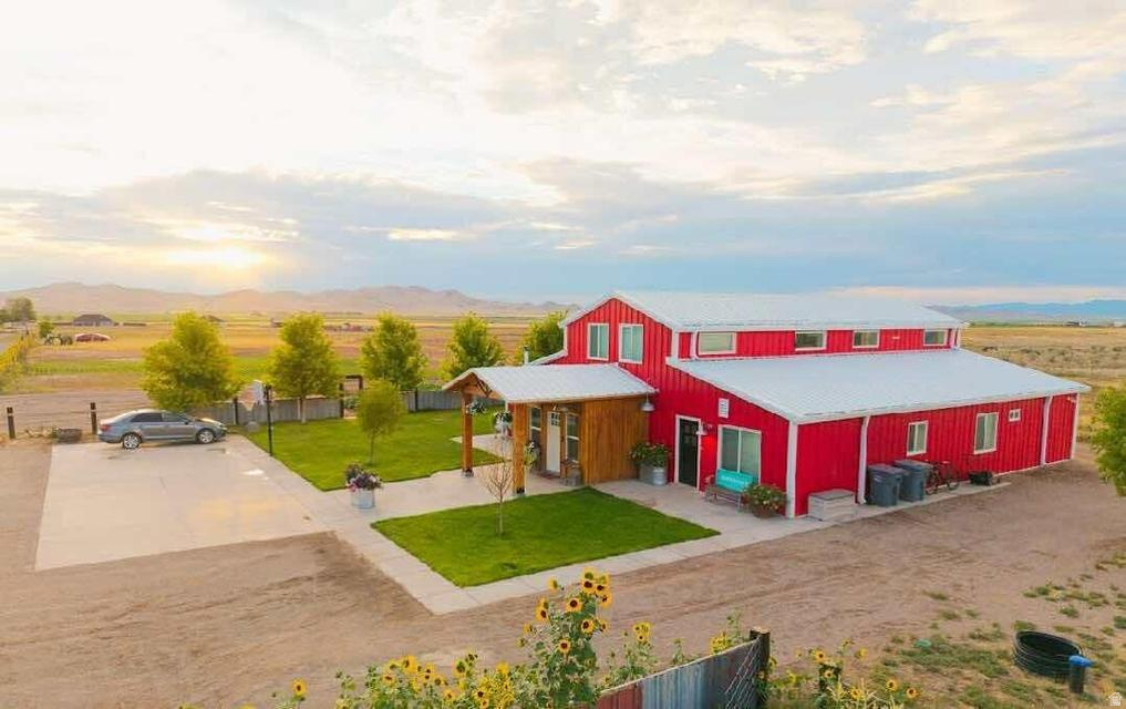 main property photo 45