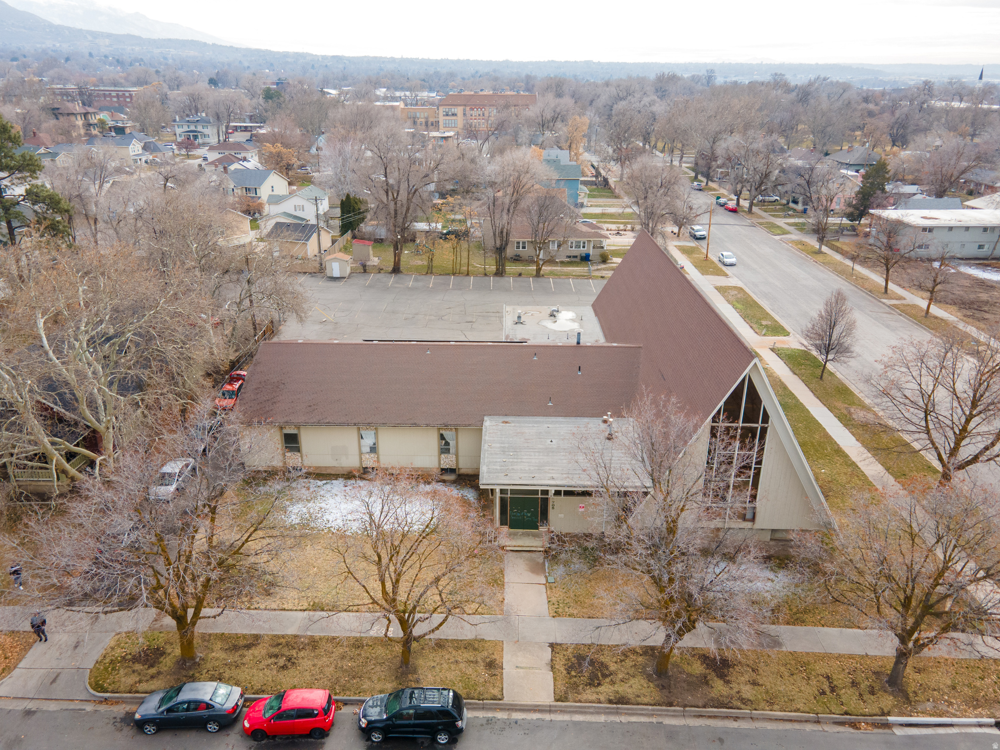 main property photo 13