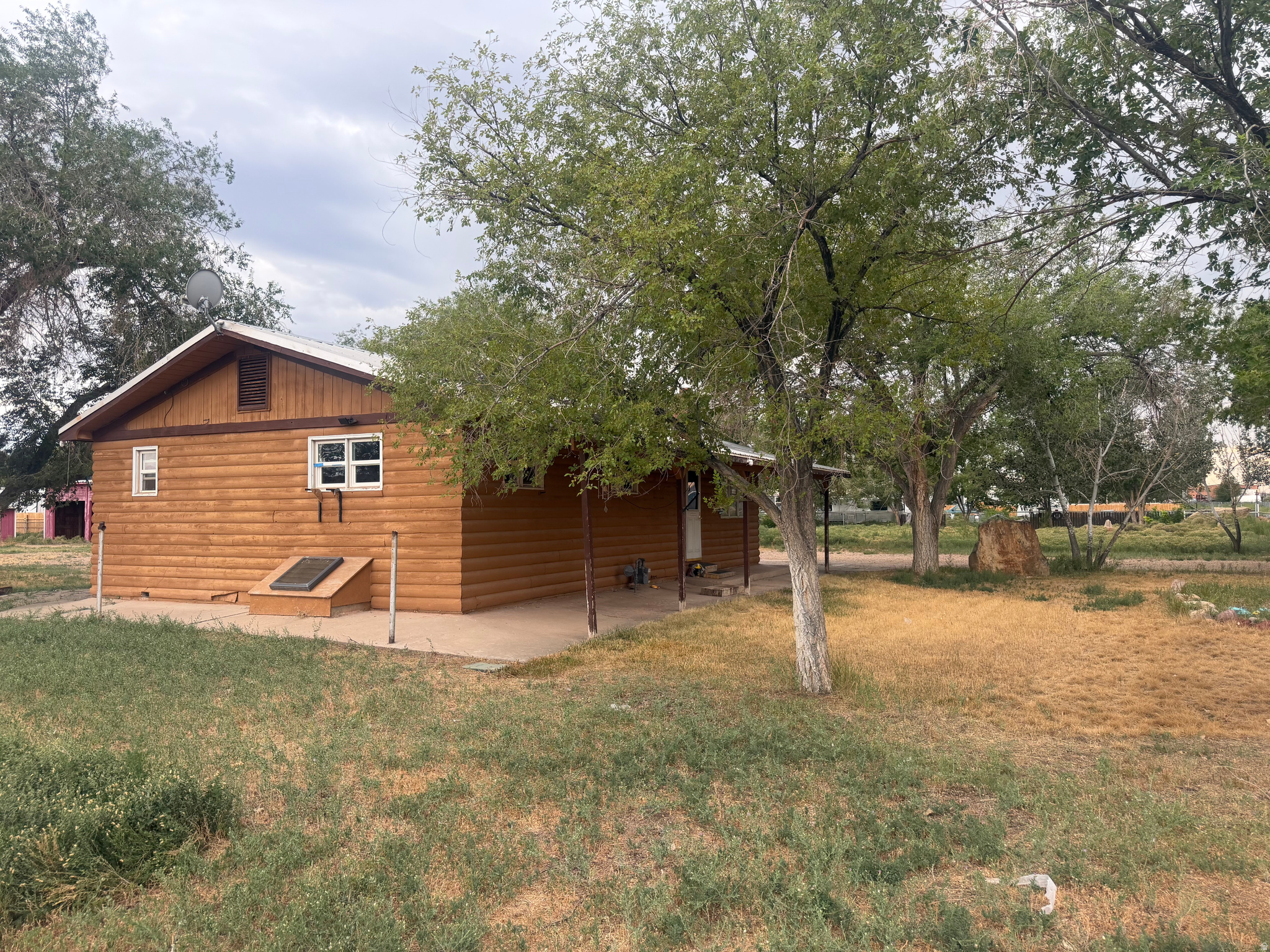 main property photo 32