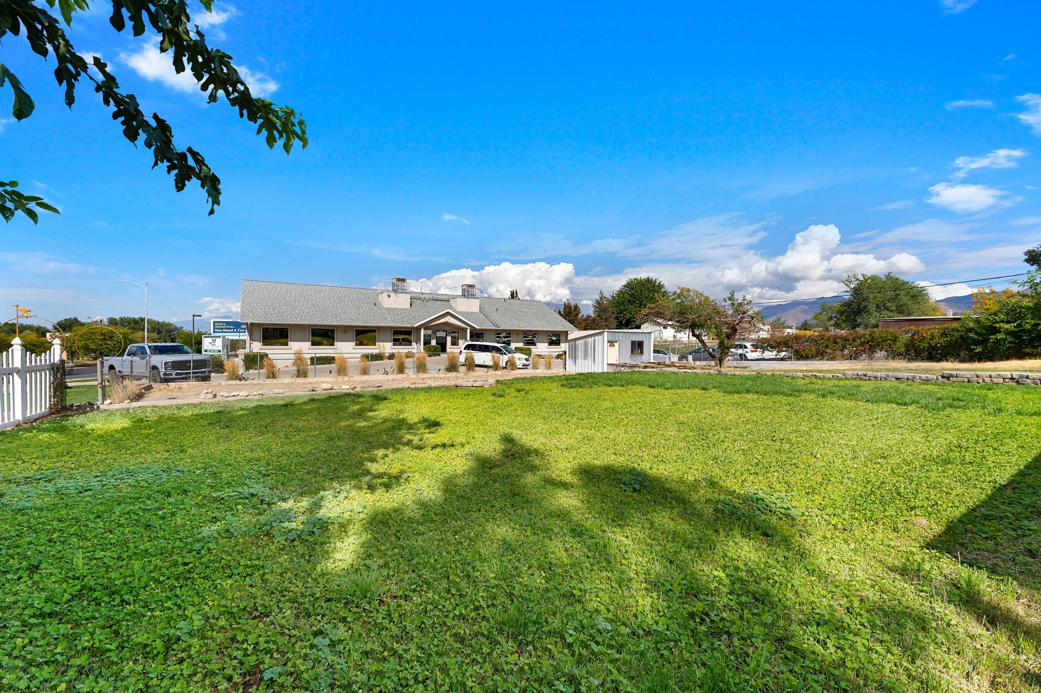 main property photo 15