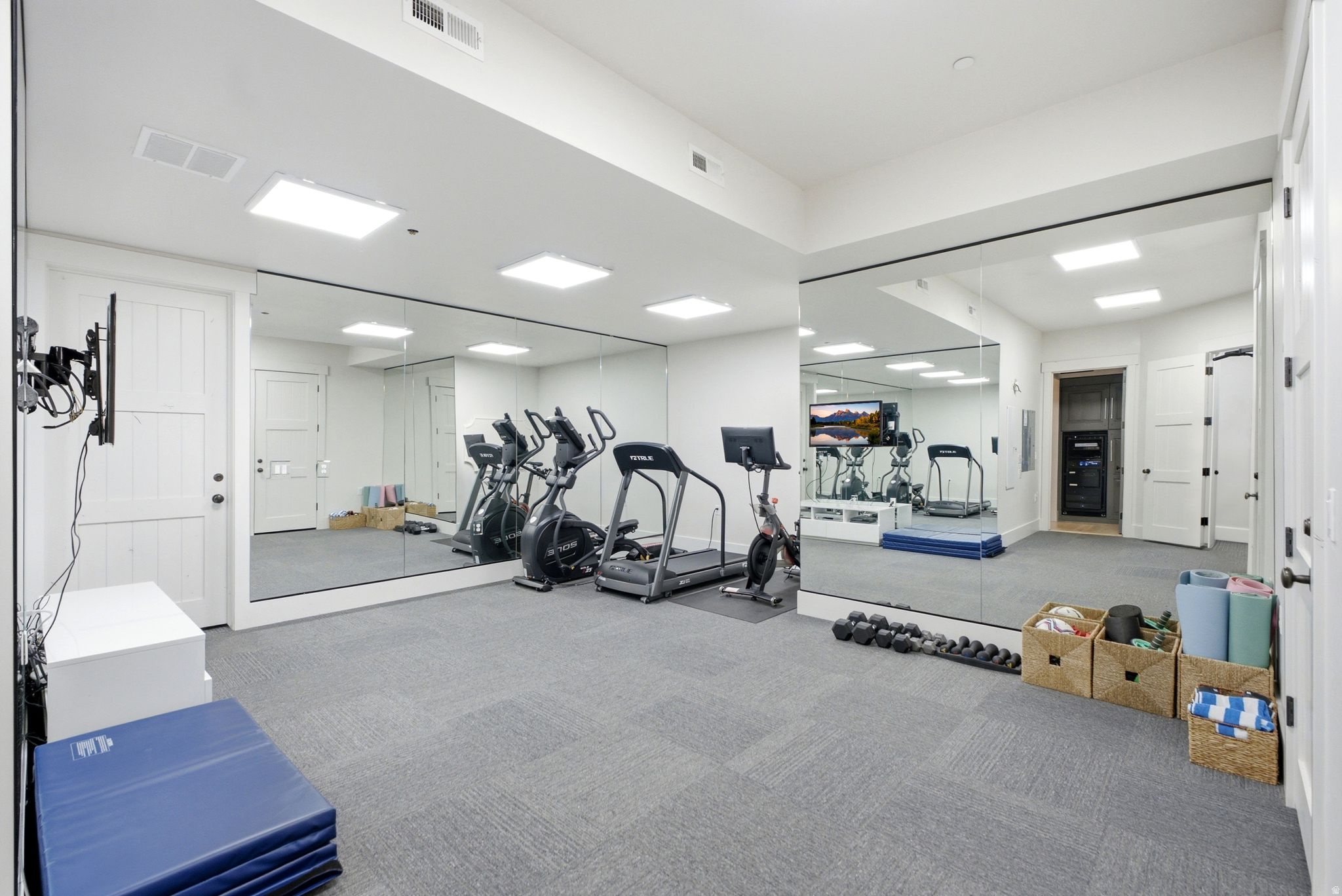 main property photo 73