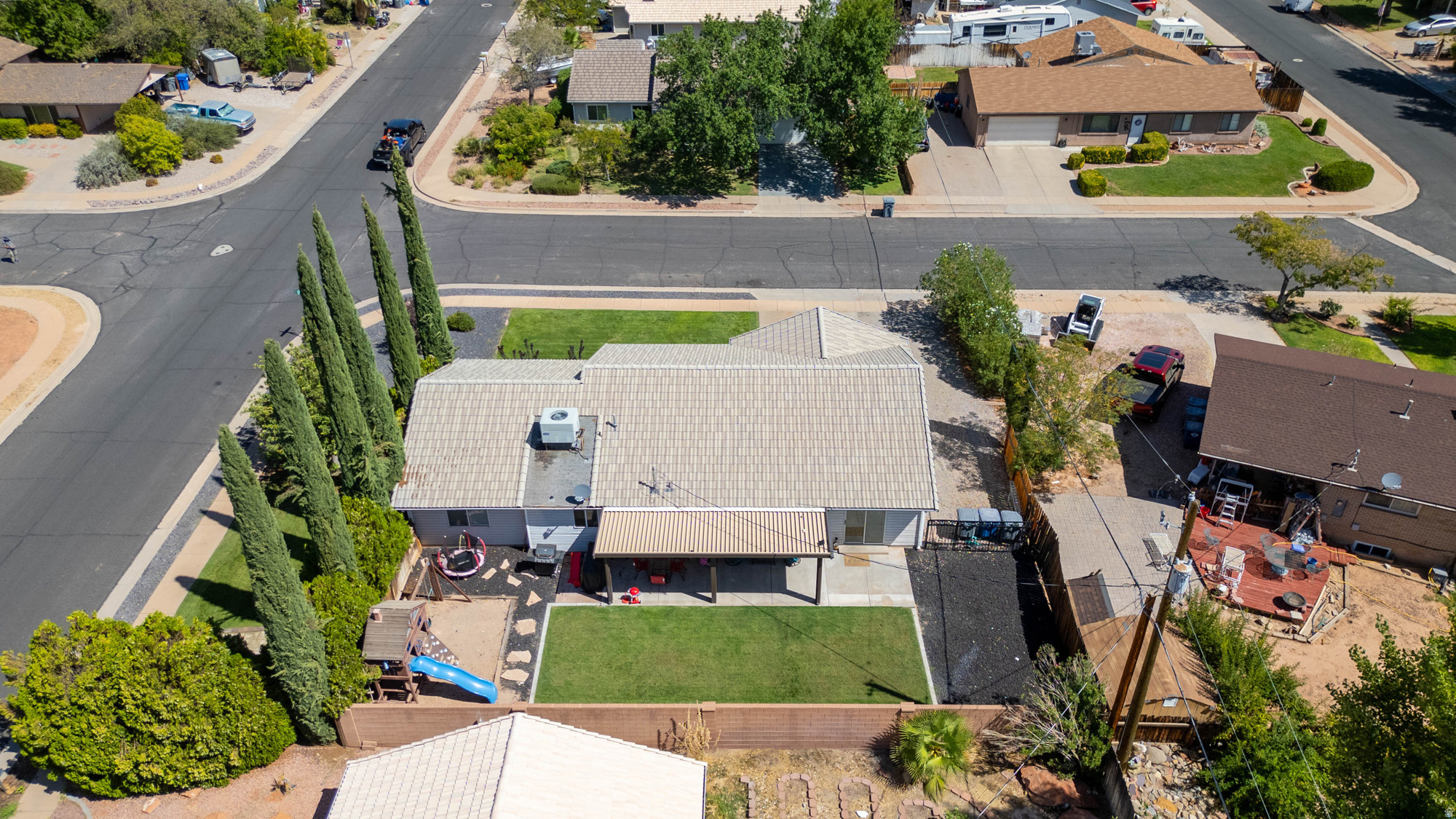 main property photo 20