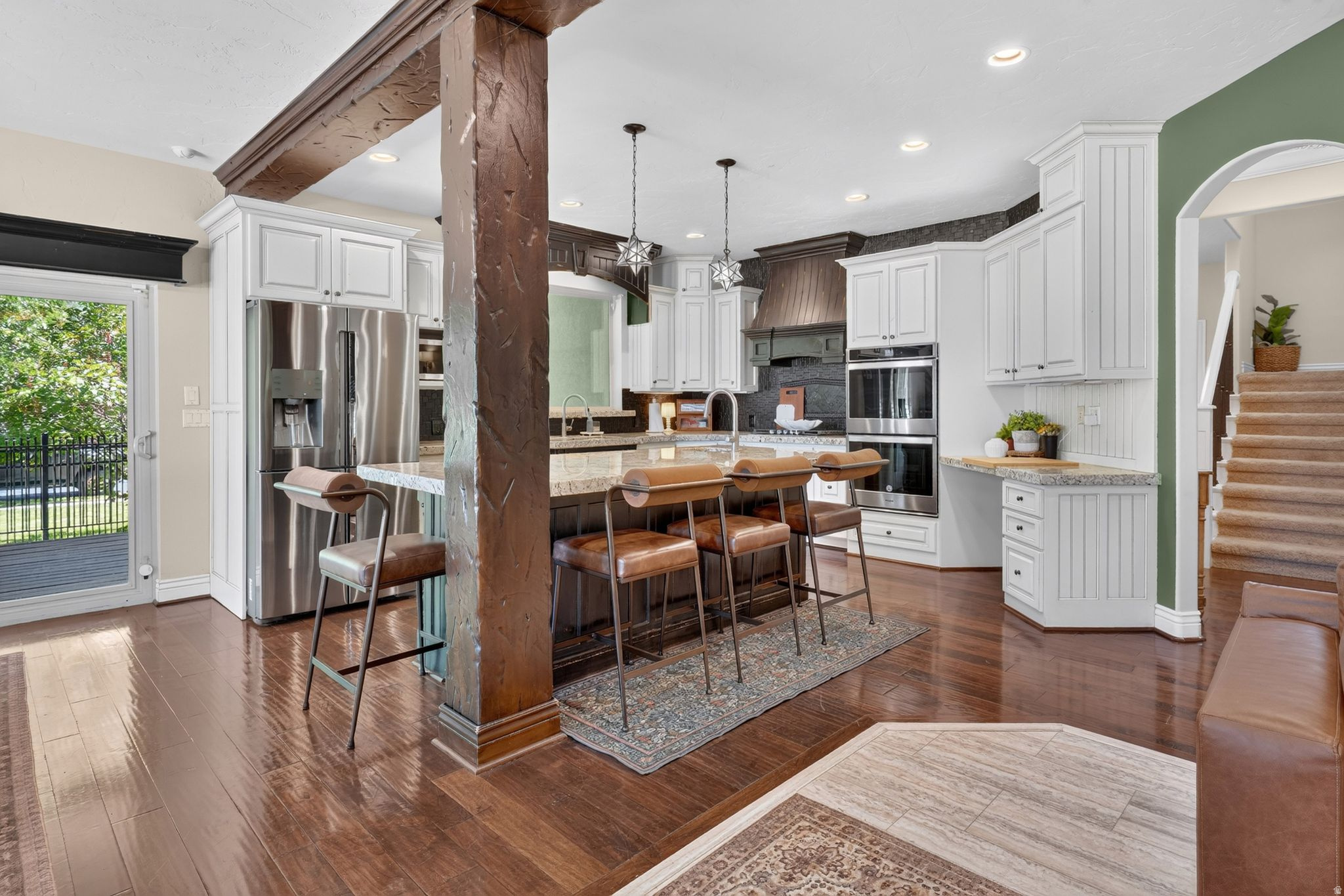 main property photo 13