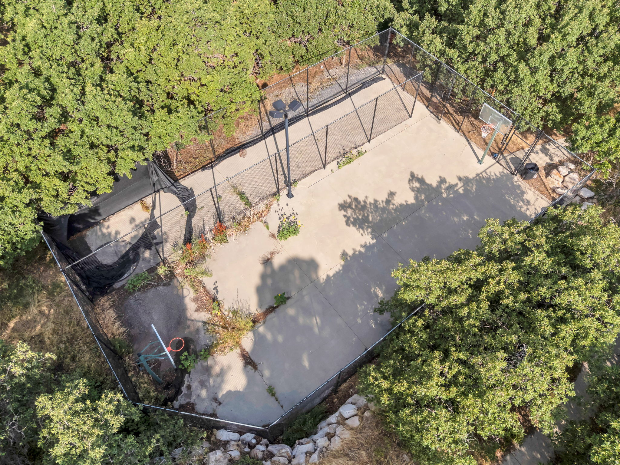 main property photo 13