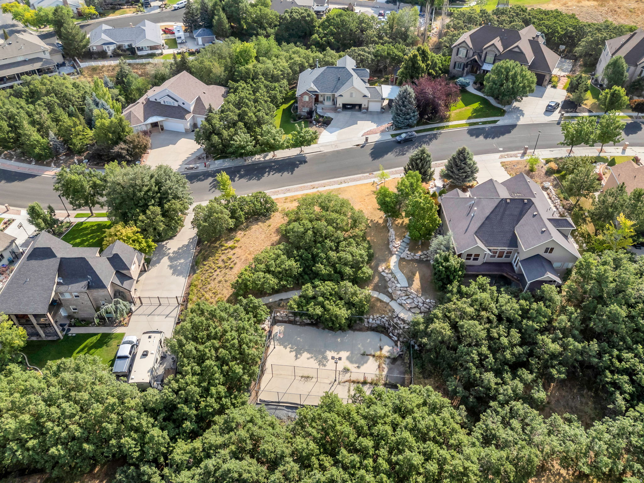 main property photo 7