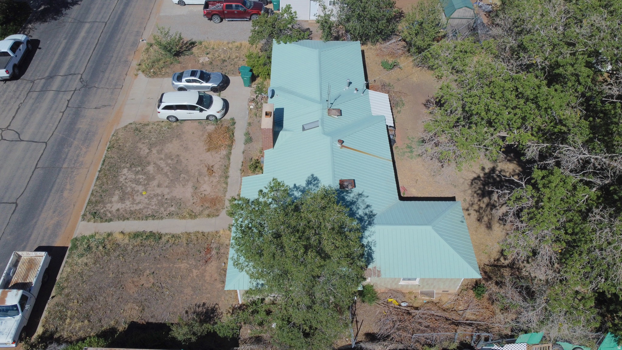 main property photo 3