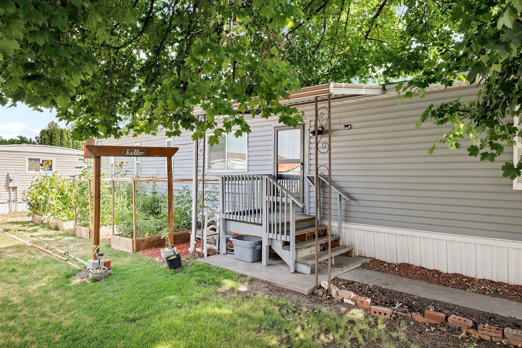 main property photo 22