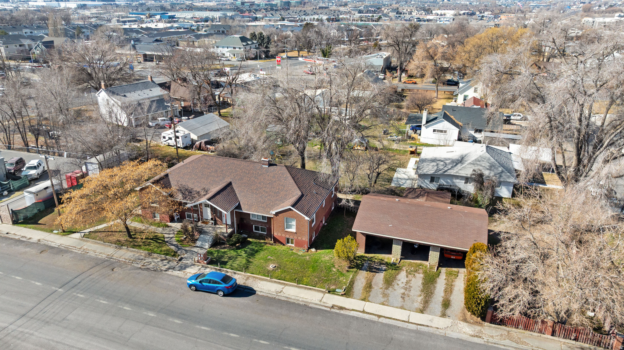 main property photo 33