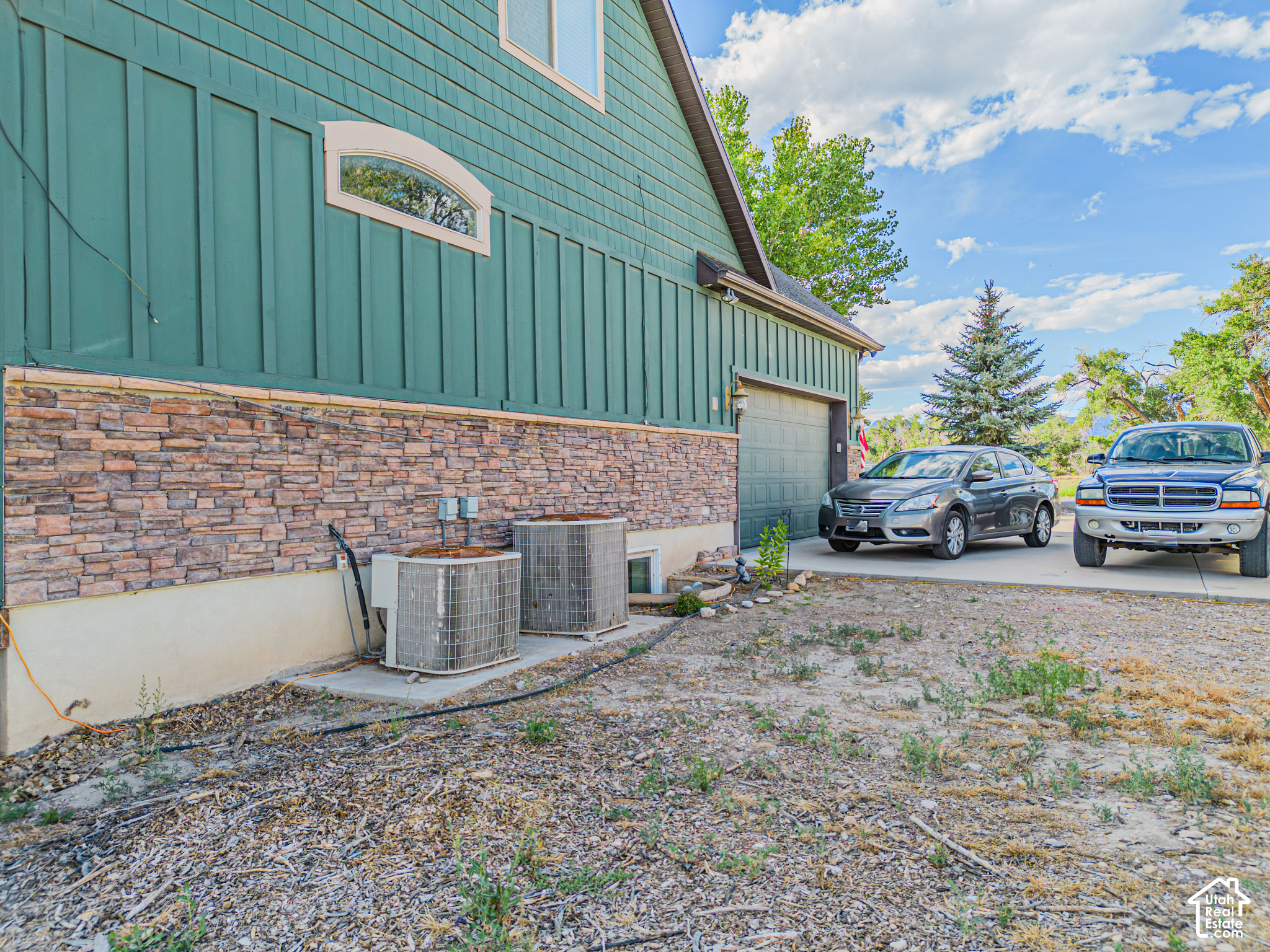 main property photo 78