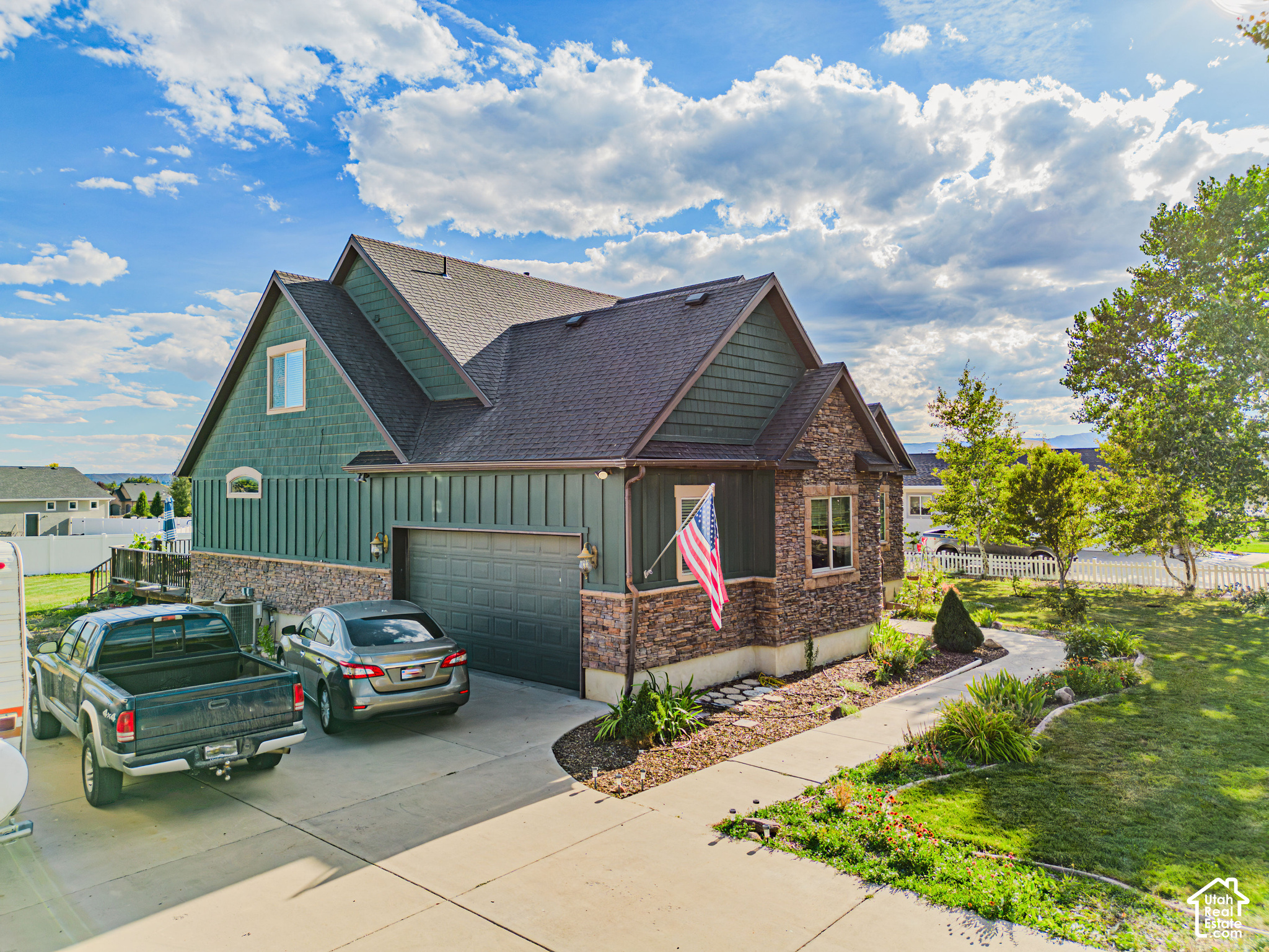 main property photo 79