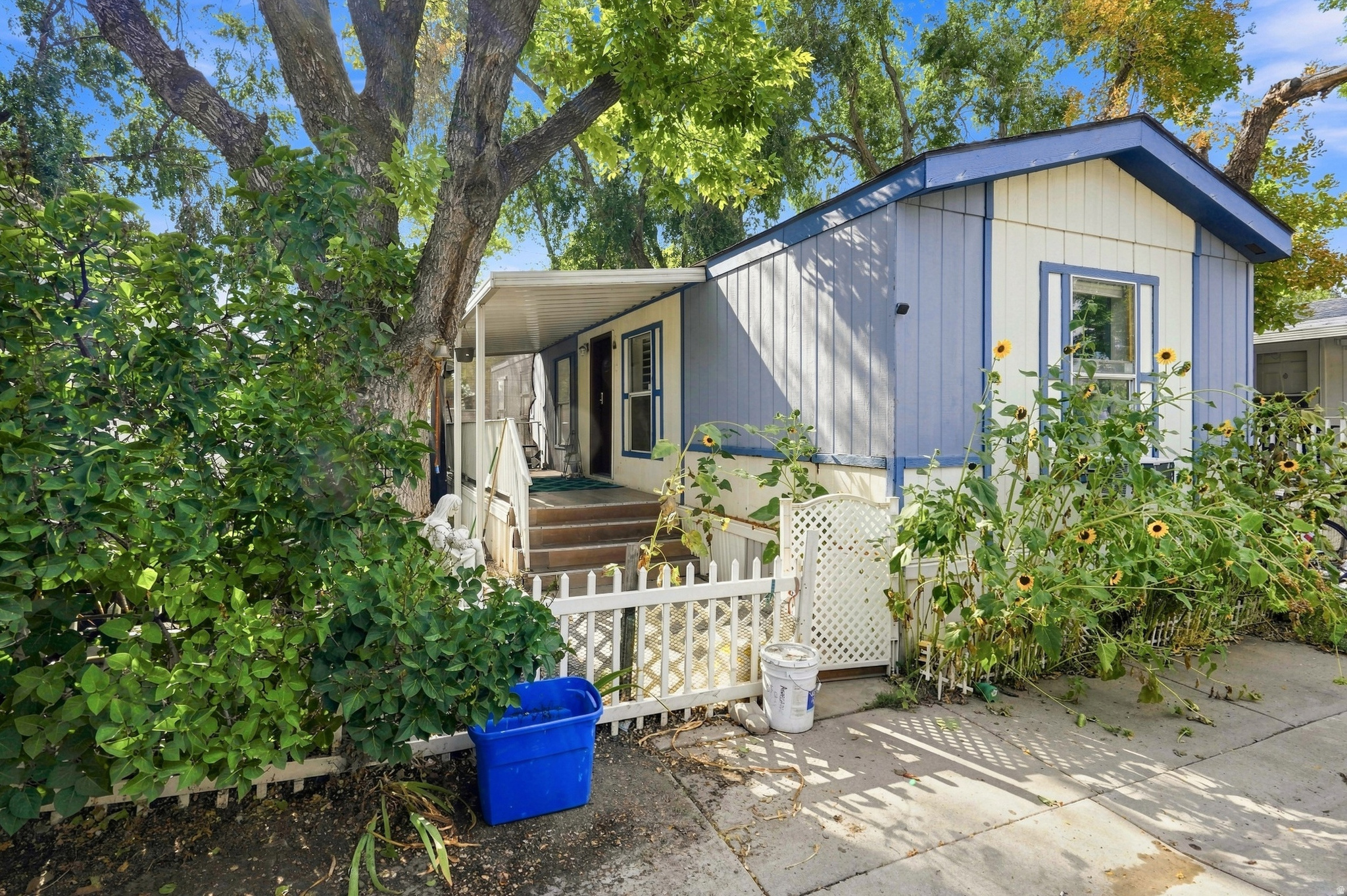 main property photo 24