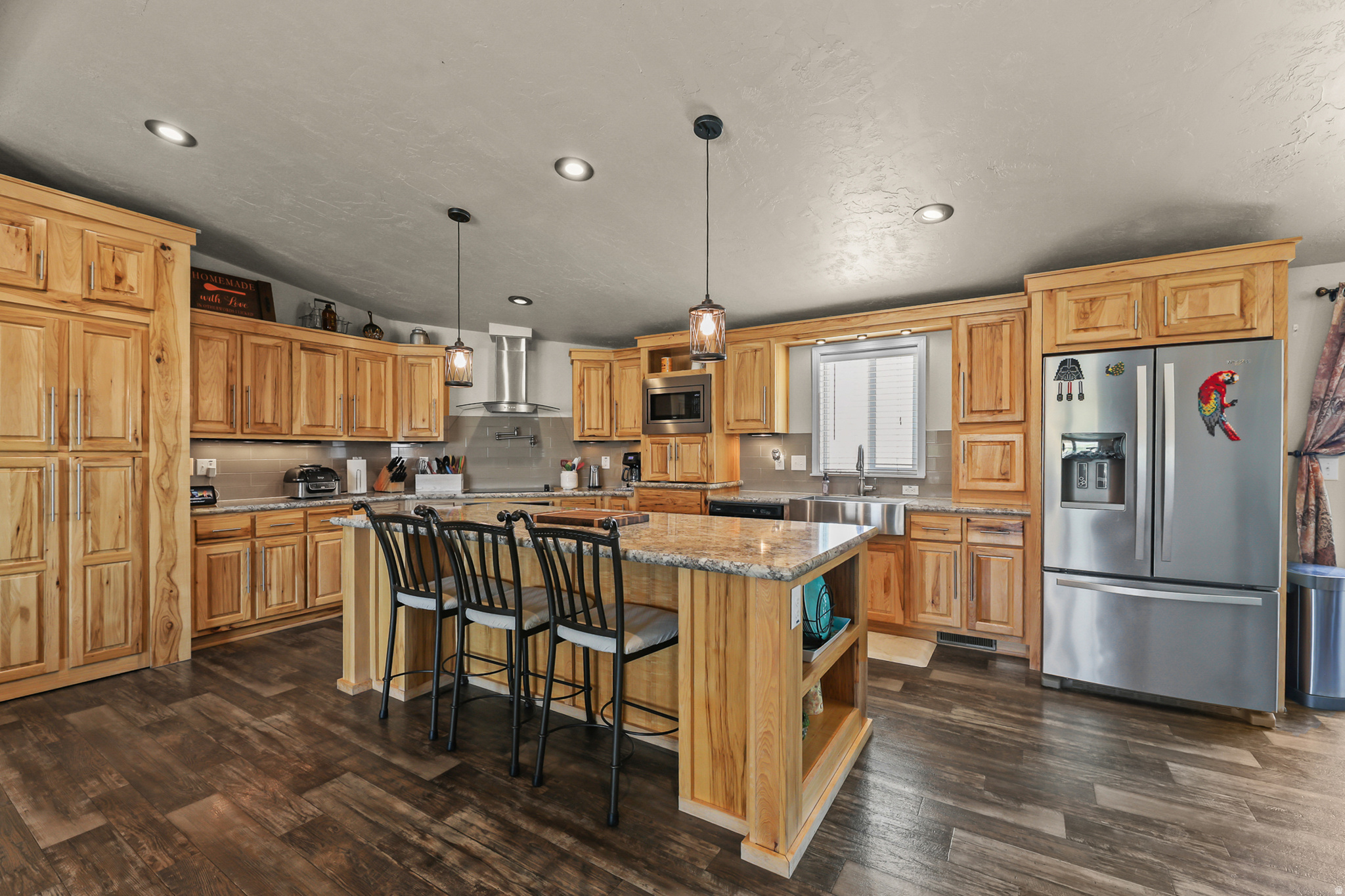 main property photo 9