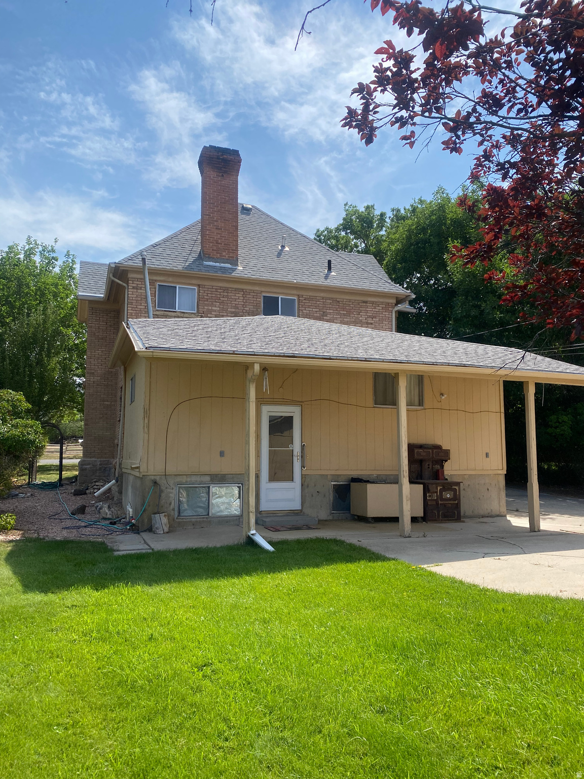 main property photo 6