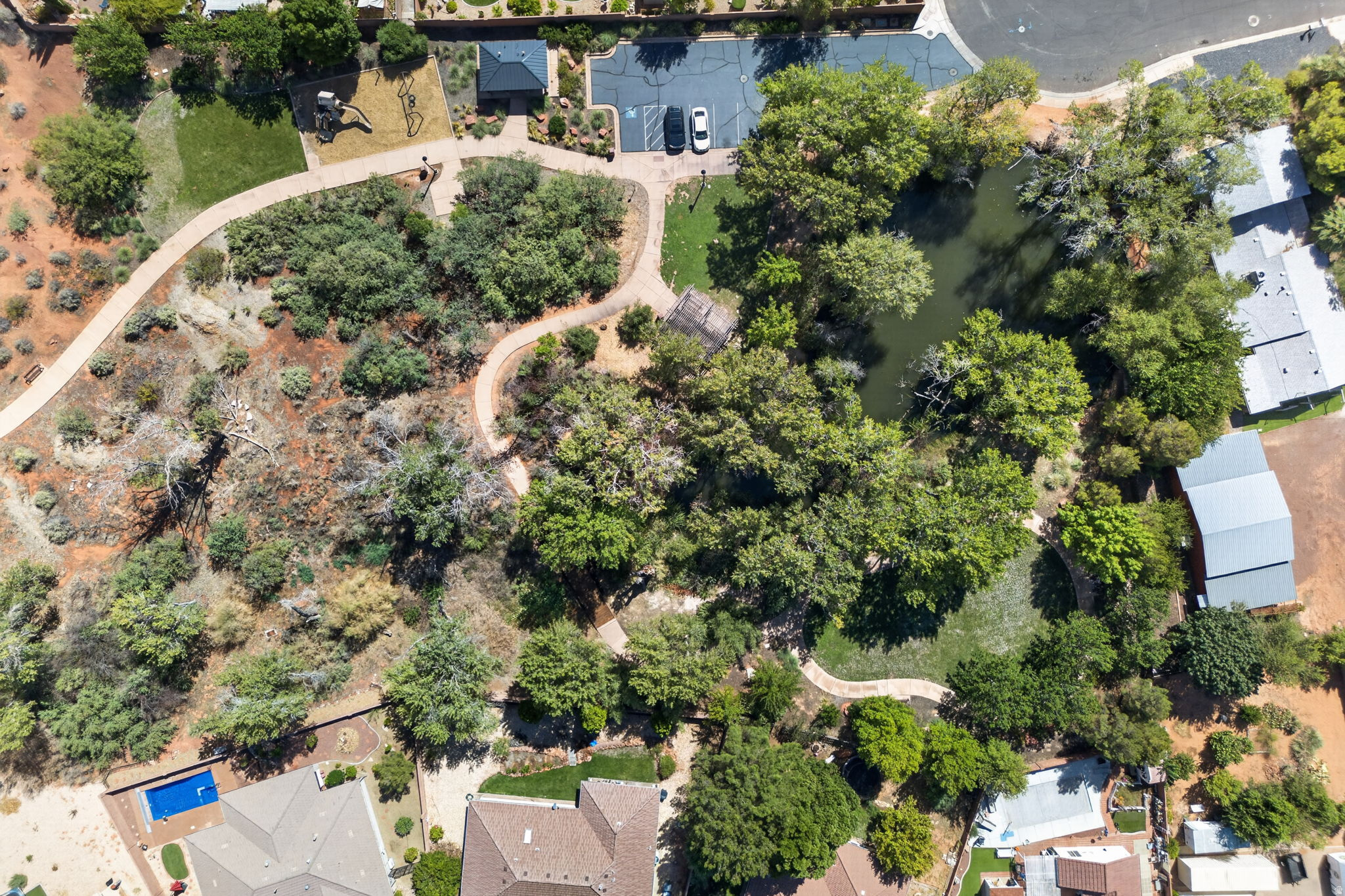 main property photo 33