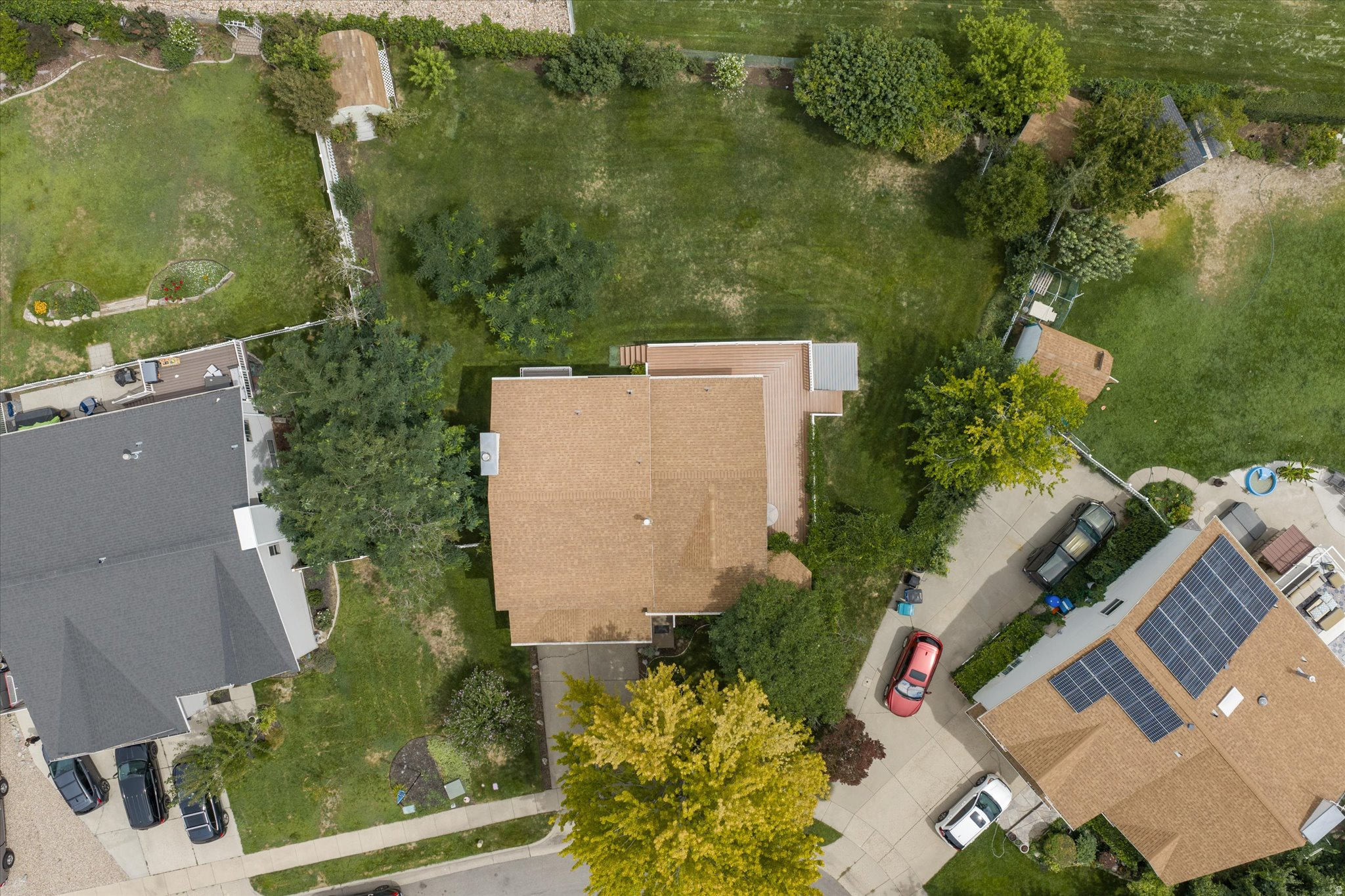 main property photo 47