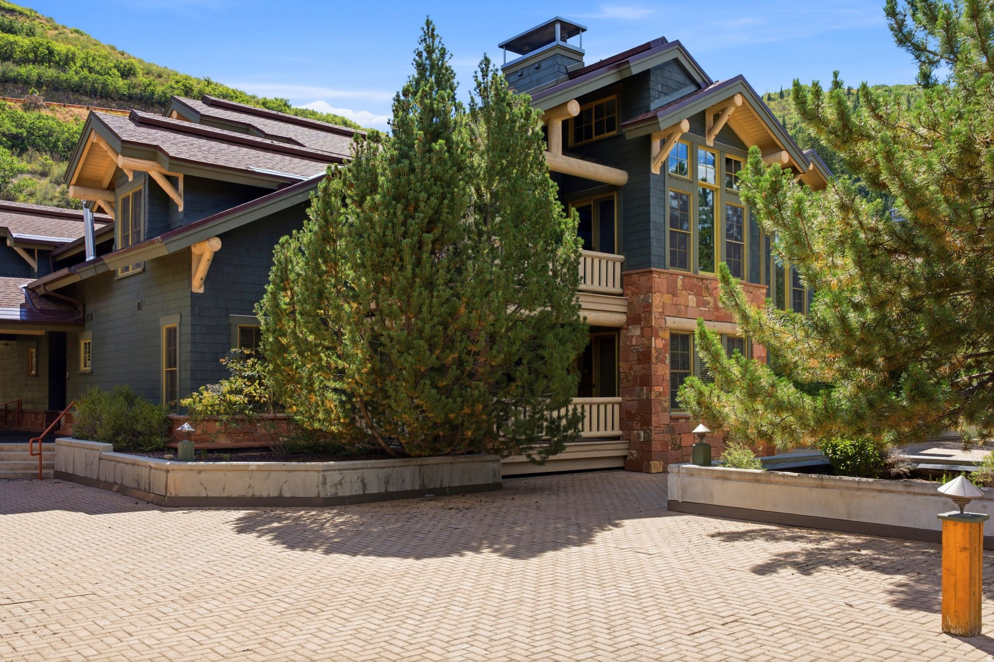 main property photo 53
