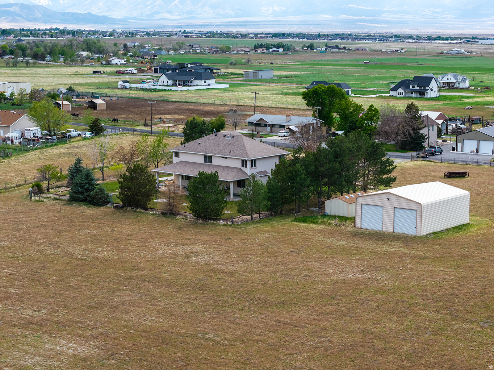 main property photo 35