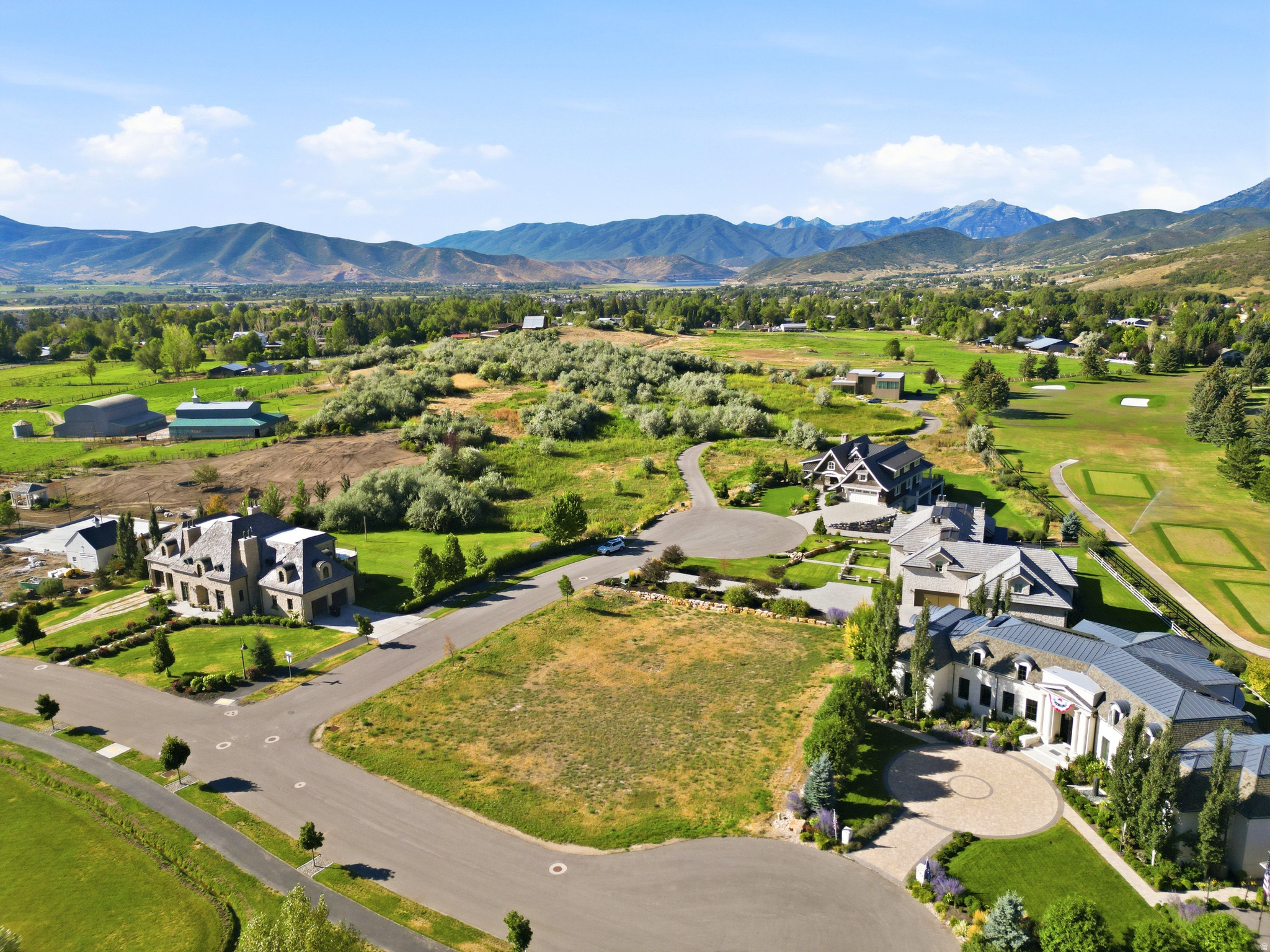 main property photo 4