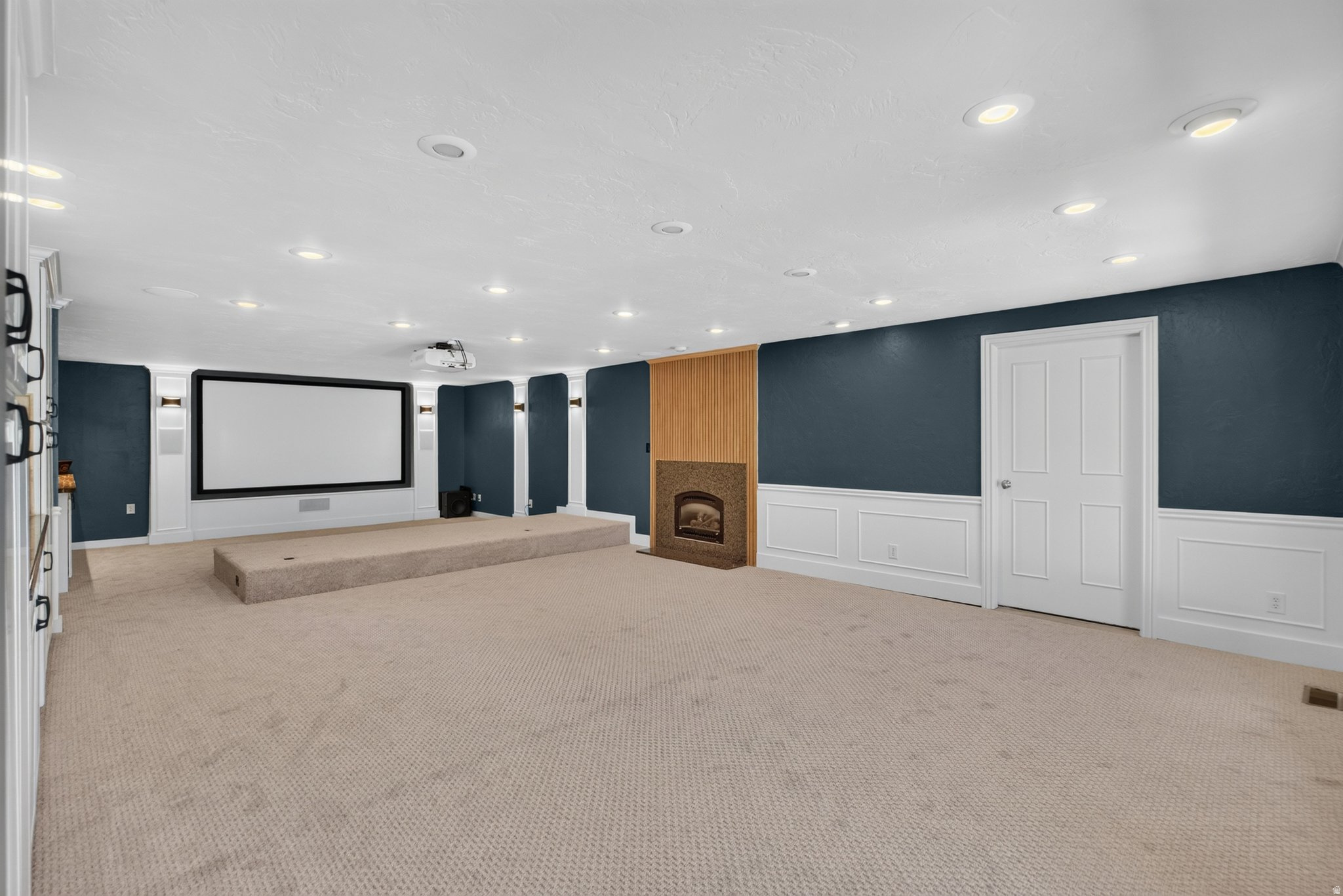 main property photo 111