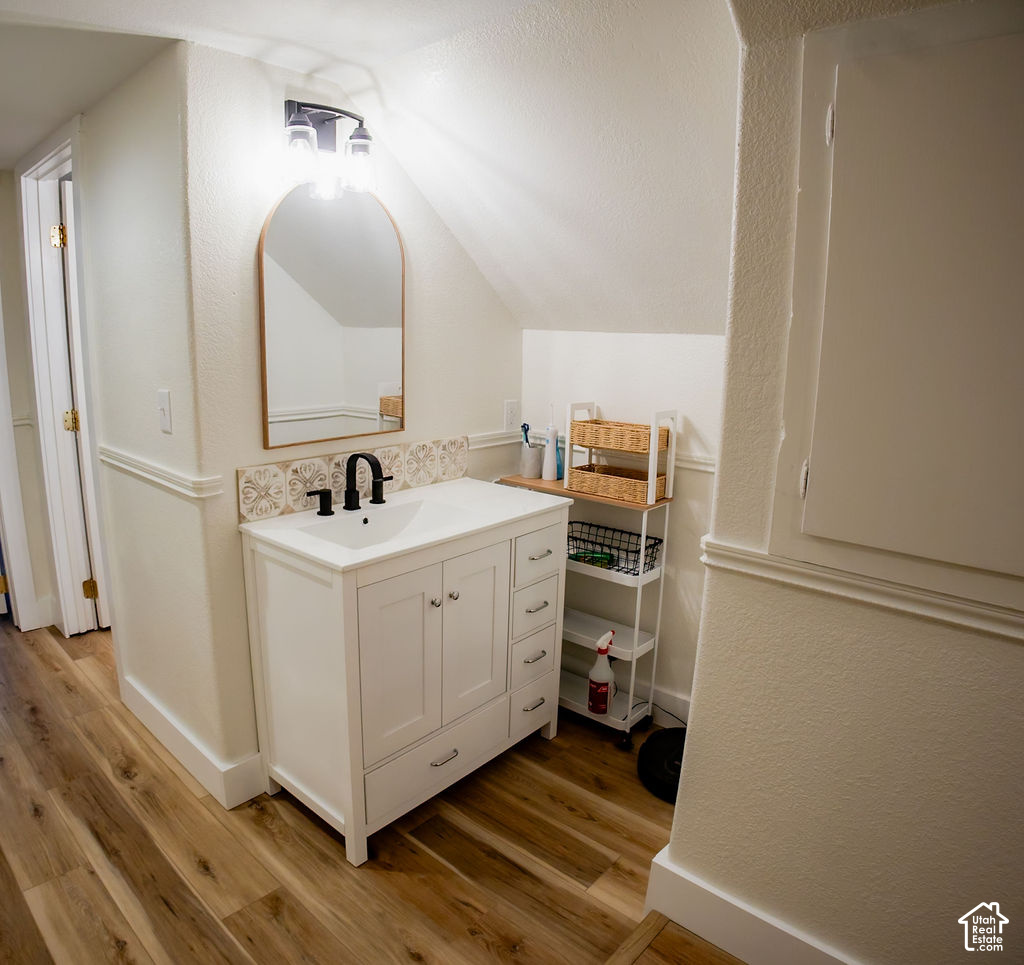 main property photo 74